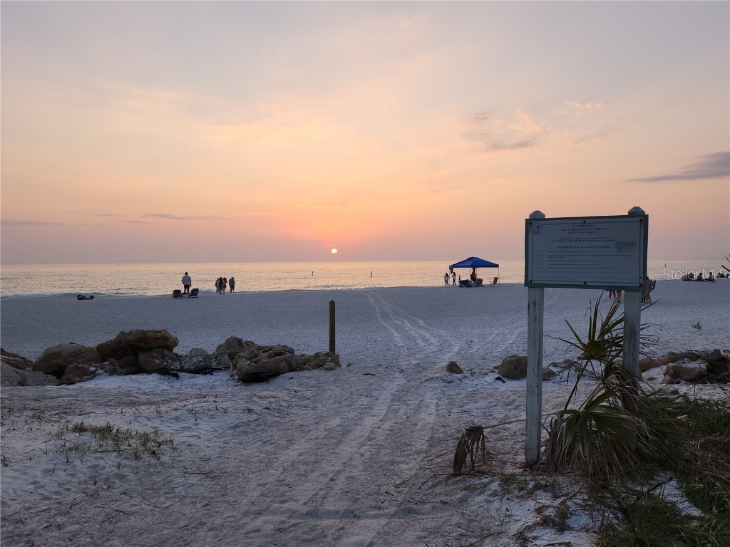 220 36th Street Holmes Beach FL 34217 - GULF OF MEXICO A4664041 image47