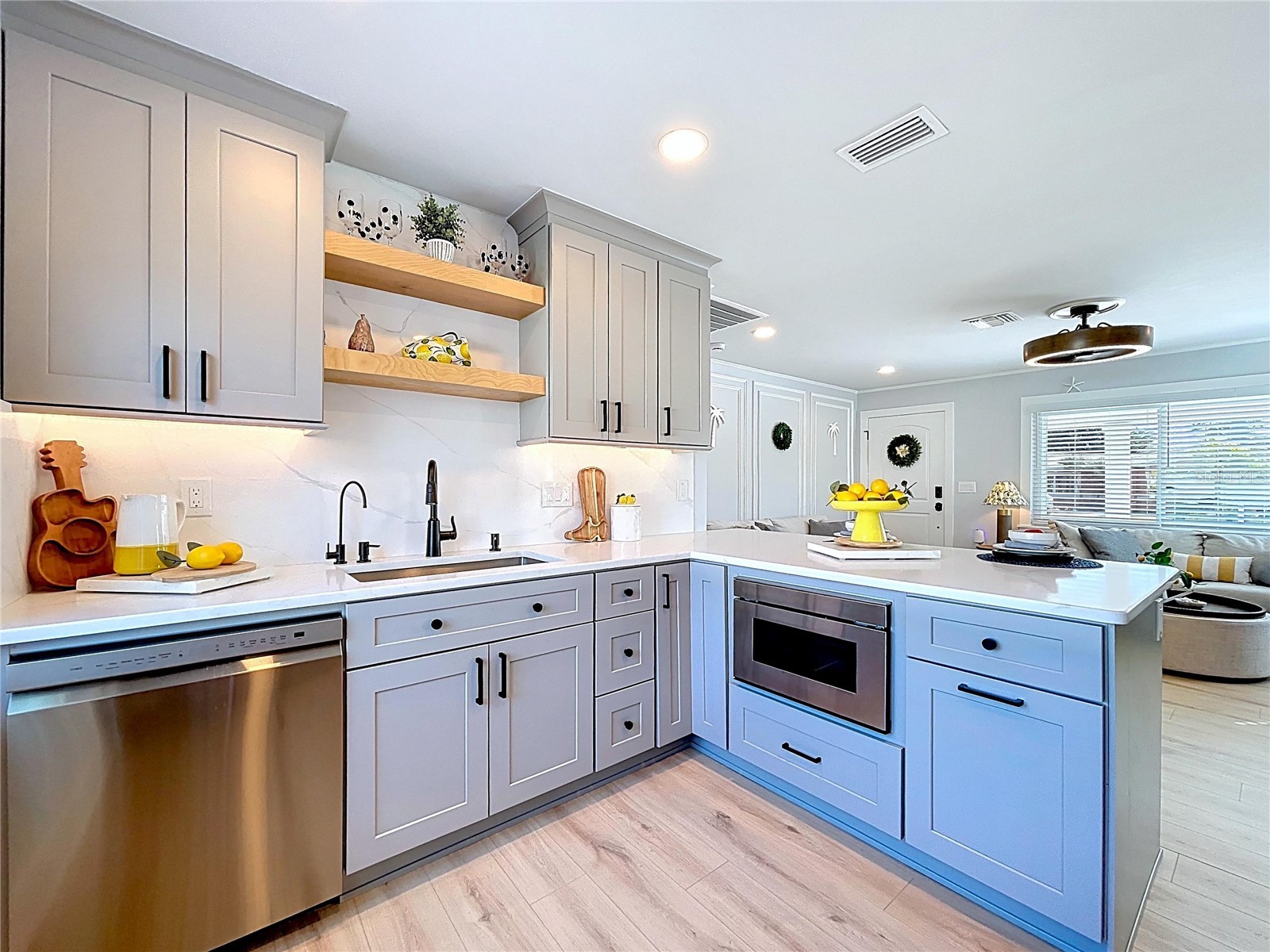 220 40th Avenue Saint Pete Beach FL 33706 TB8521467 image11