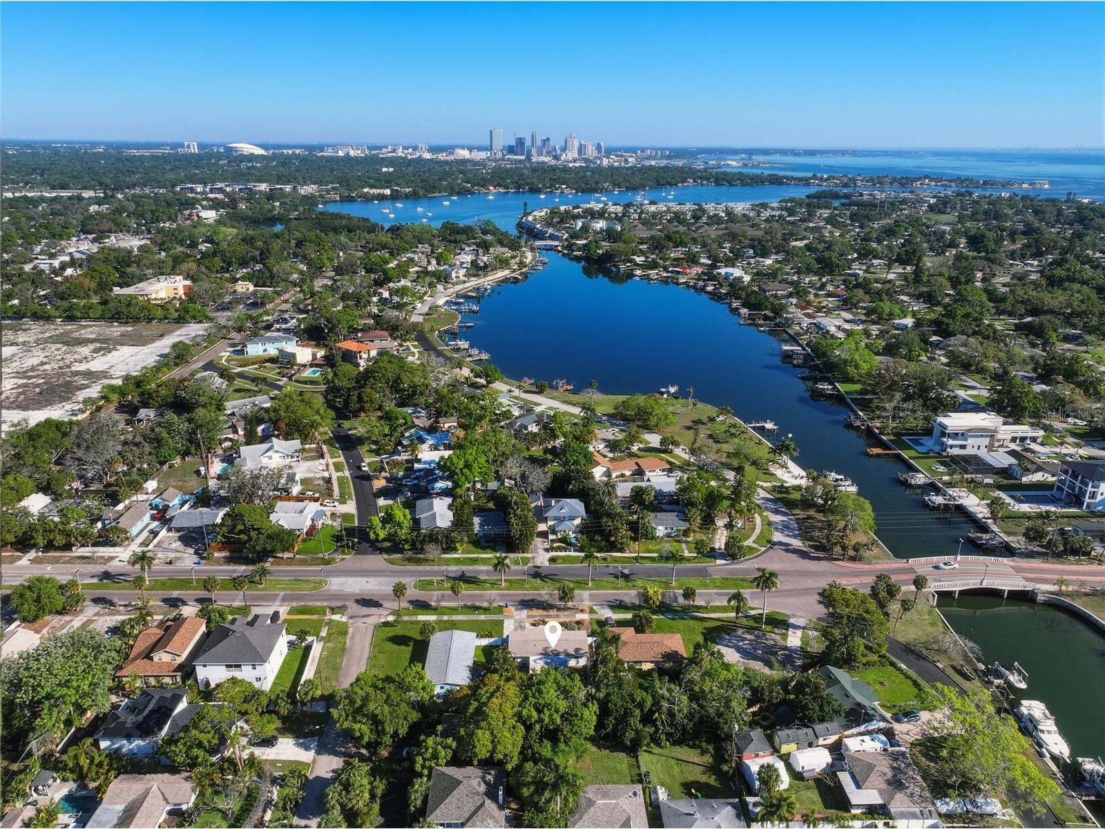 220 45th Avenue S Saint Petersburg FL 33705 TB8489649 image25