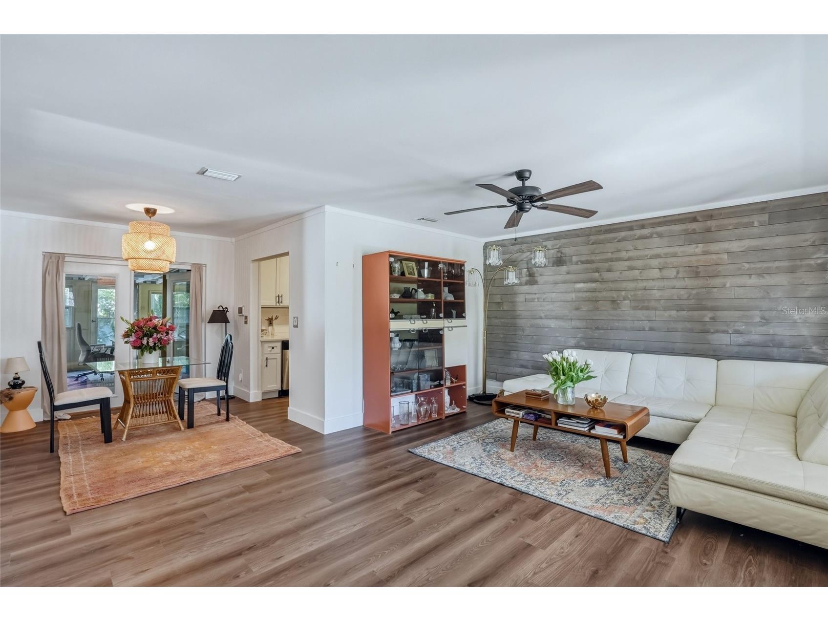 220 45th Avenue S Saint Petersburg FL 33705 TB8489649 image3