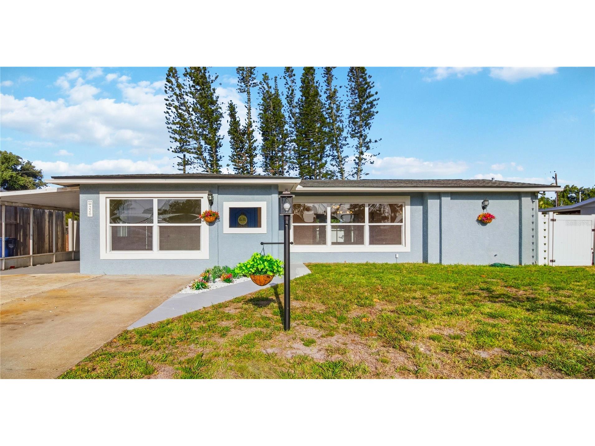 220 62nd Street NW Bradenton FL 34209 A4690642 image1