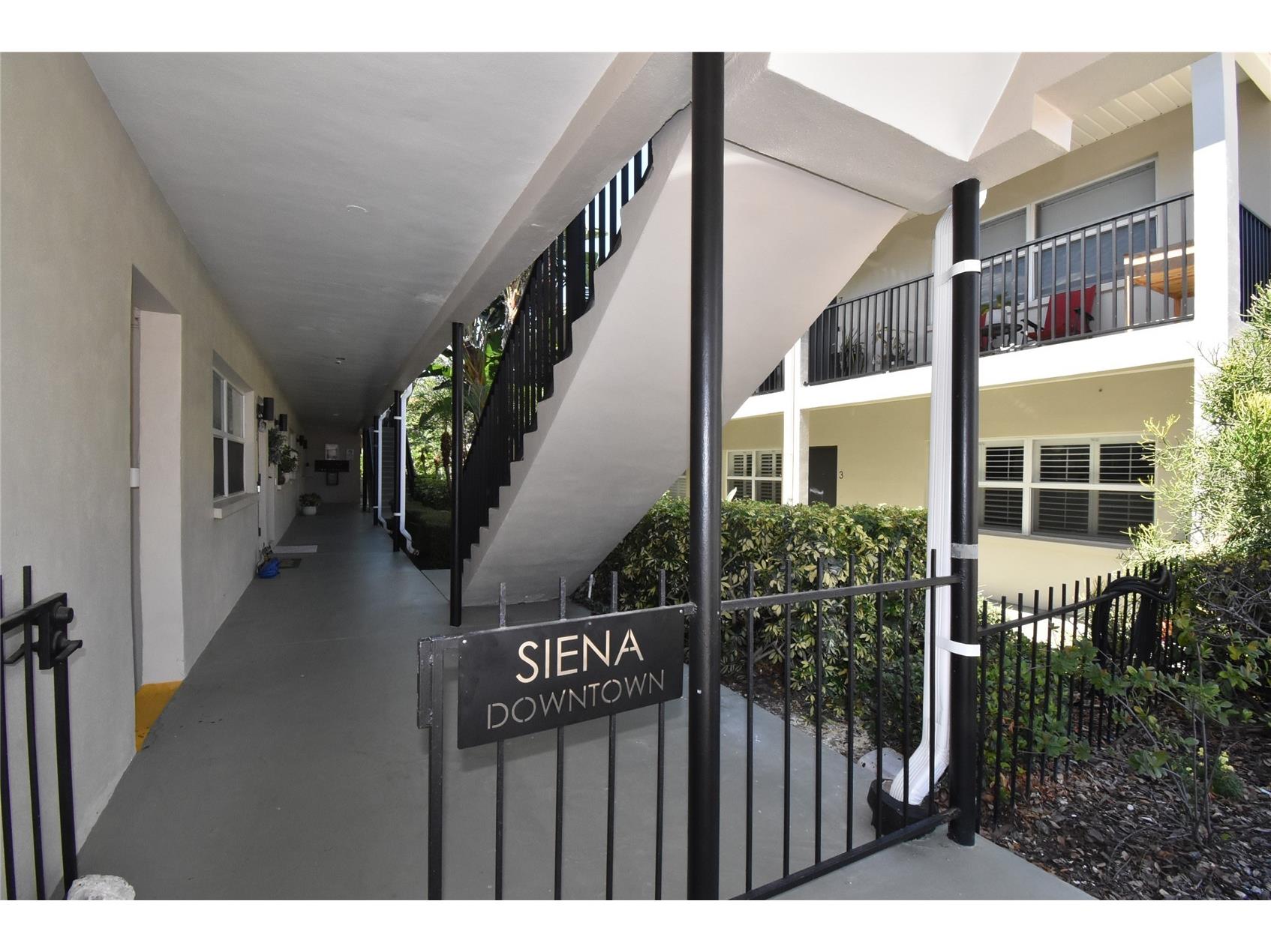 220 6th Avenue N #11 Saint Petersburg FL 33701 C7527176 image2