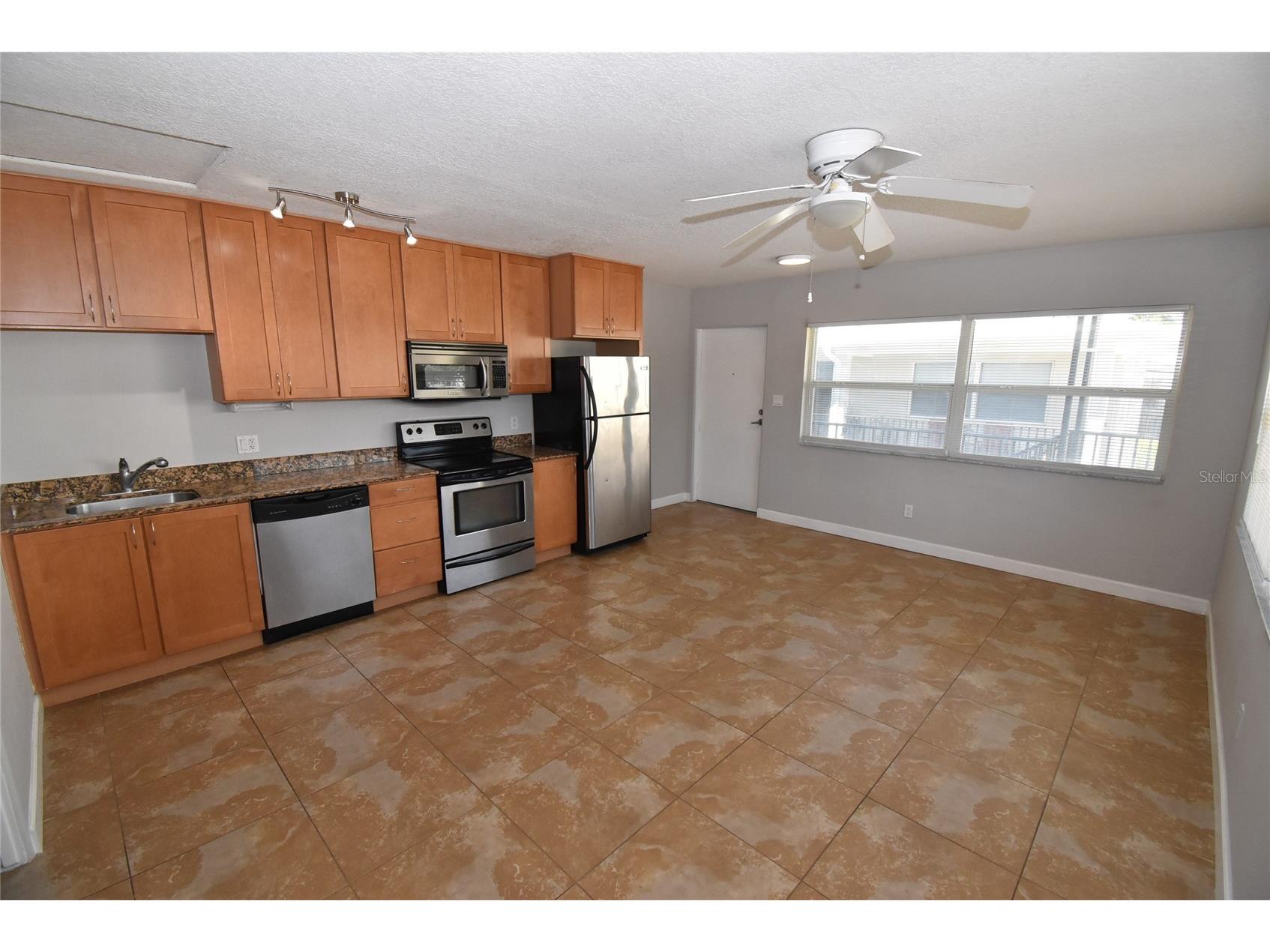 220 6th Avenue N #11 Saint Petersburg FL 33701 C7527176 image7