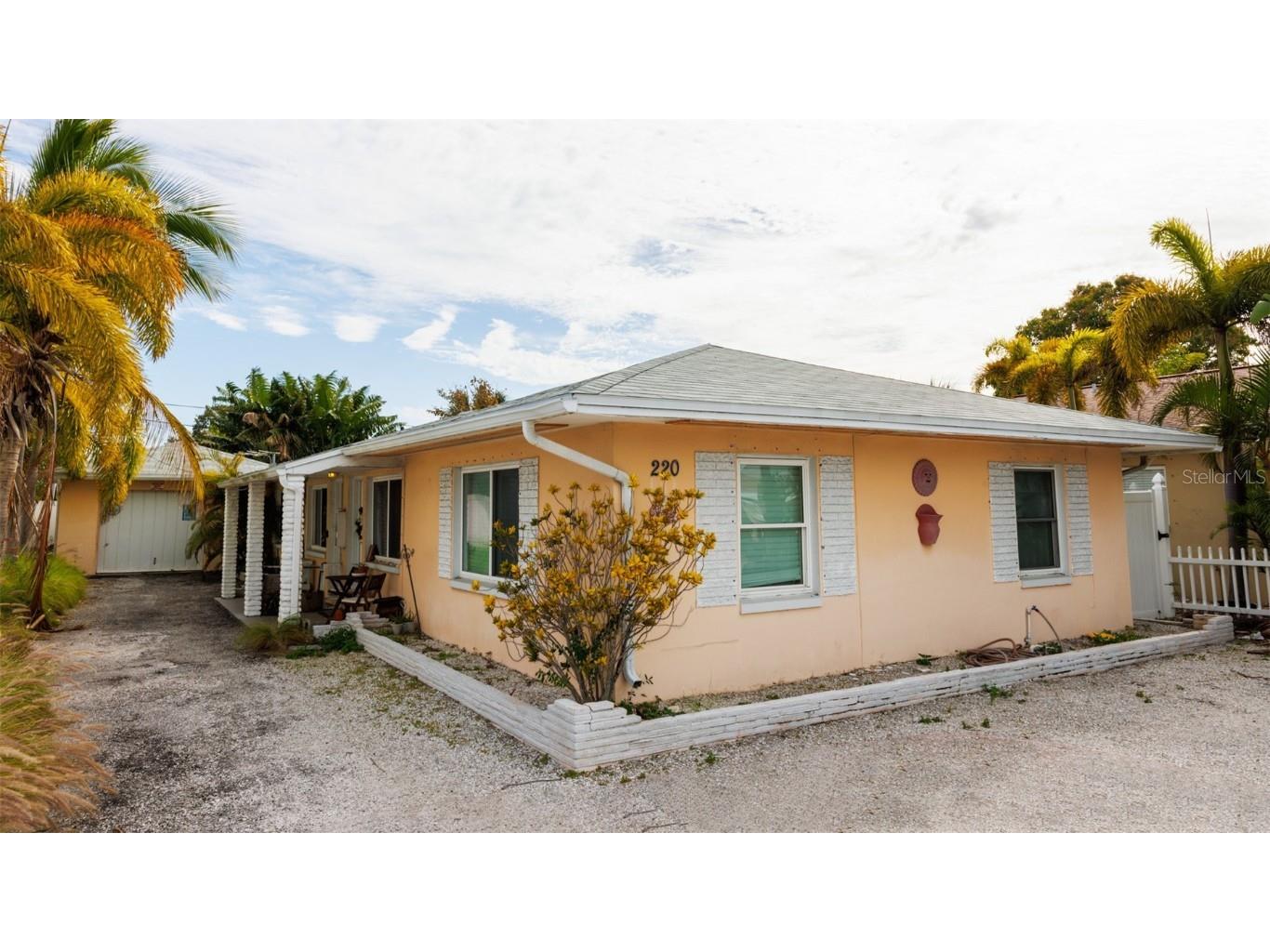 220 73rd Avenue Saint Pete Beach FL 33706 J974469 image1