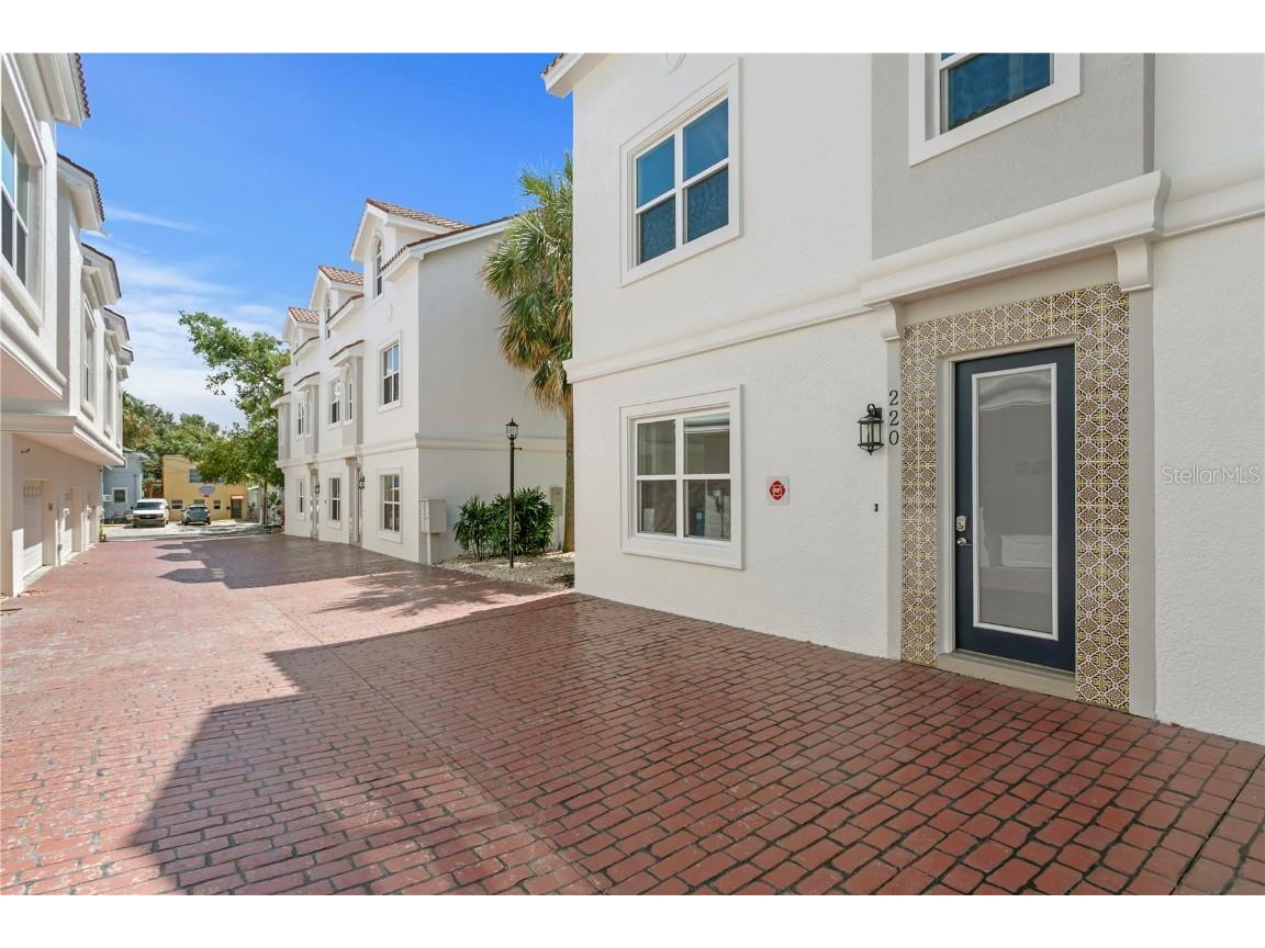 220 7th Avenue N #220 Saint Petersburg FL 33701 TB8442284 image2