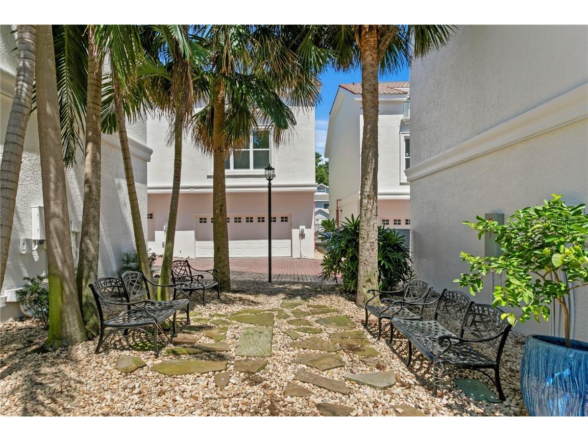 220 7th Avenue N #220 Saint Petersburg FL 33701 TB8442284 image4