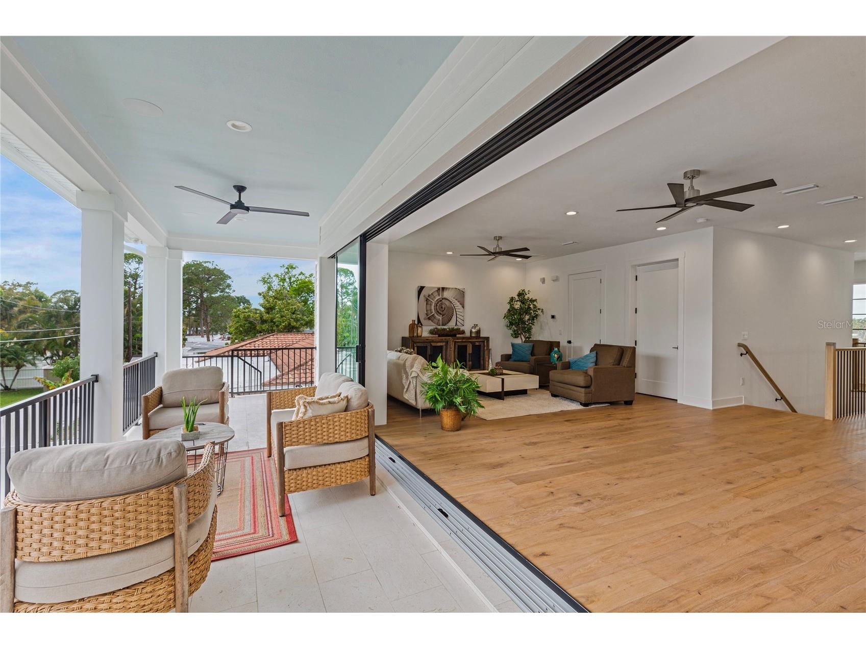 220 90th Avenue NE Saint Petersburg FL 33702 TB8423274 image12