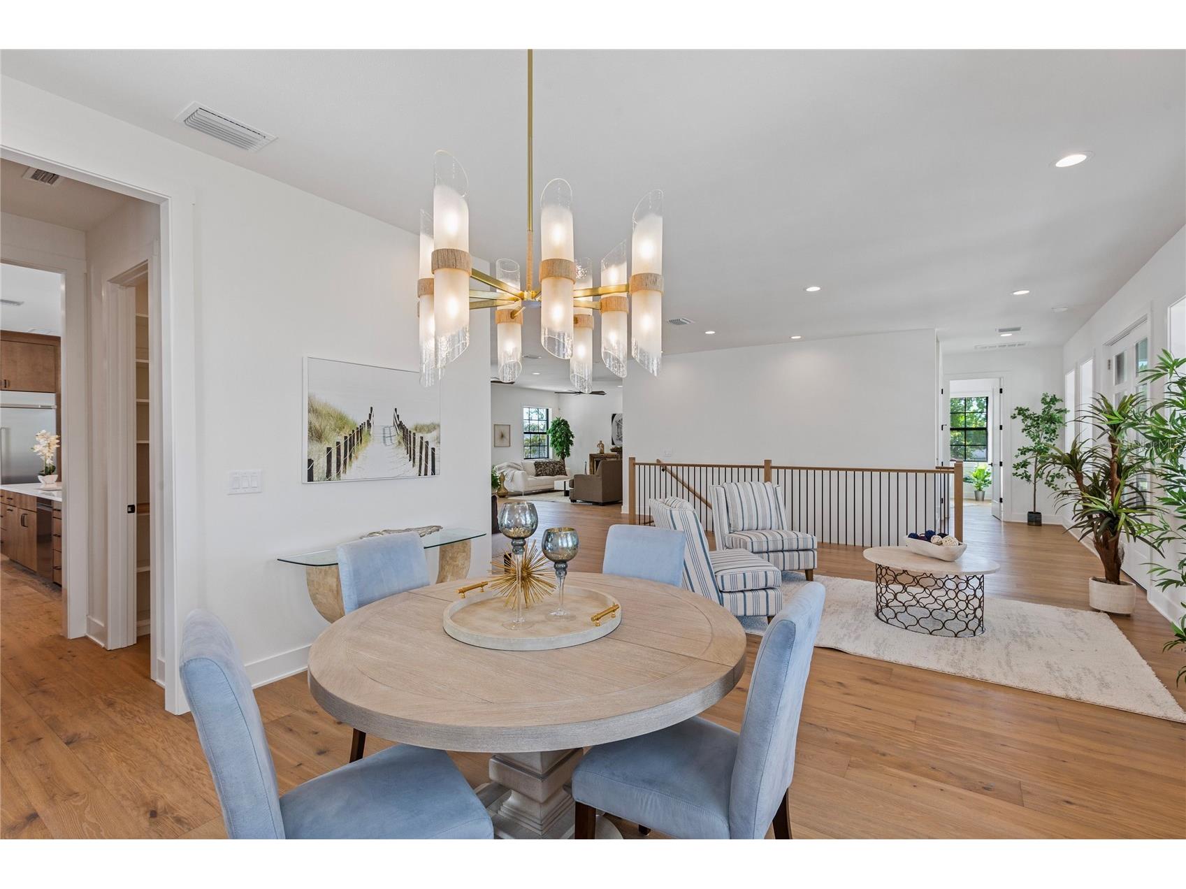 220 90th Avenue NE Saint Petersburg FL 33702 TB8423274 image17