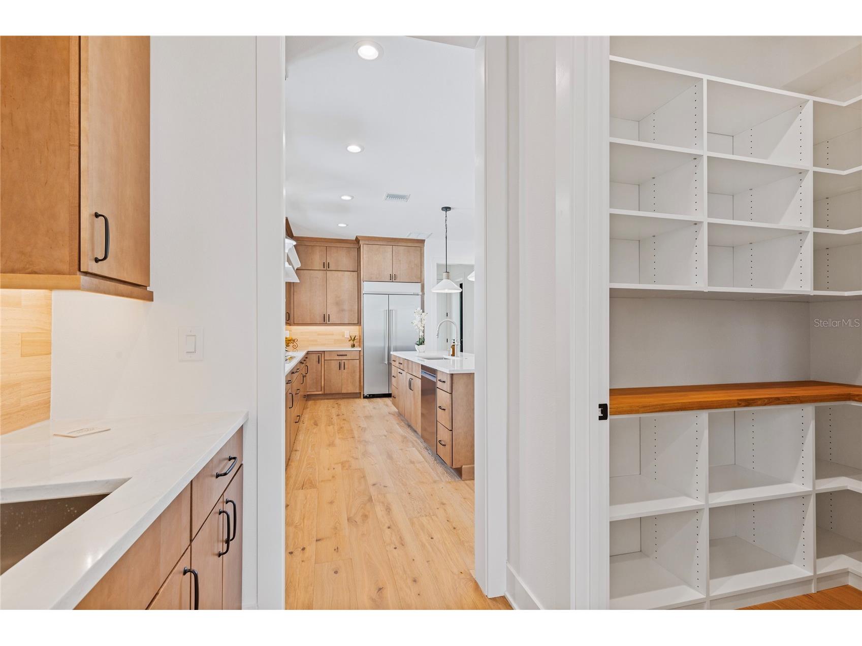 220 90th Avenue NE Saint Petersburg FL 33702 TB8423274 image21