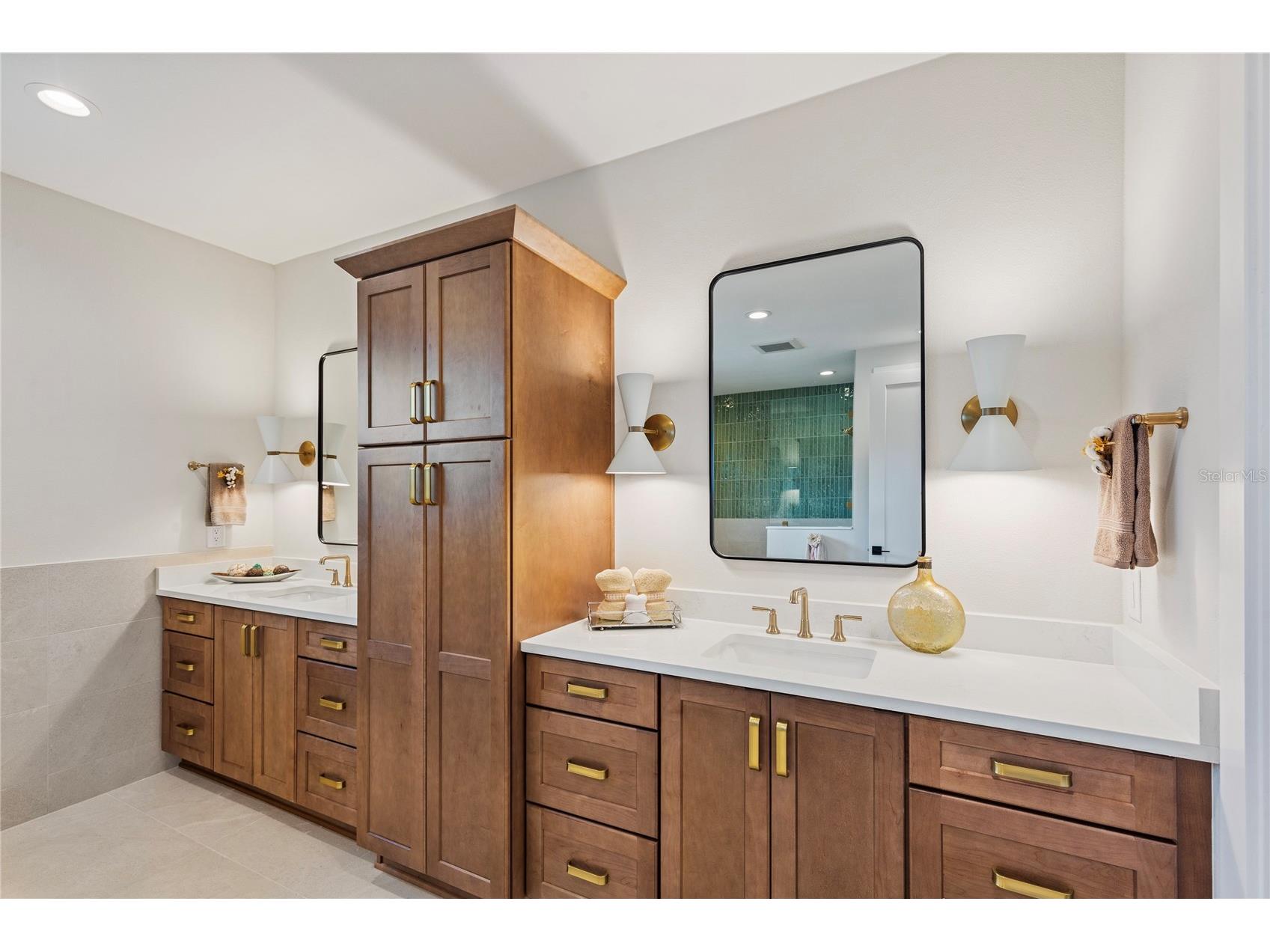 220 90th Avenue NE Saint Petersburg FL 33702 TB8423274 image49