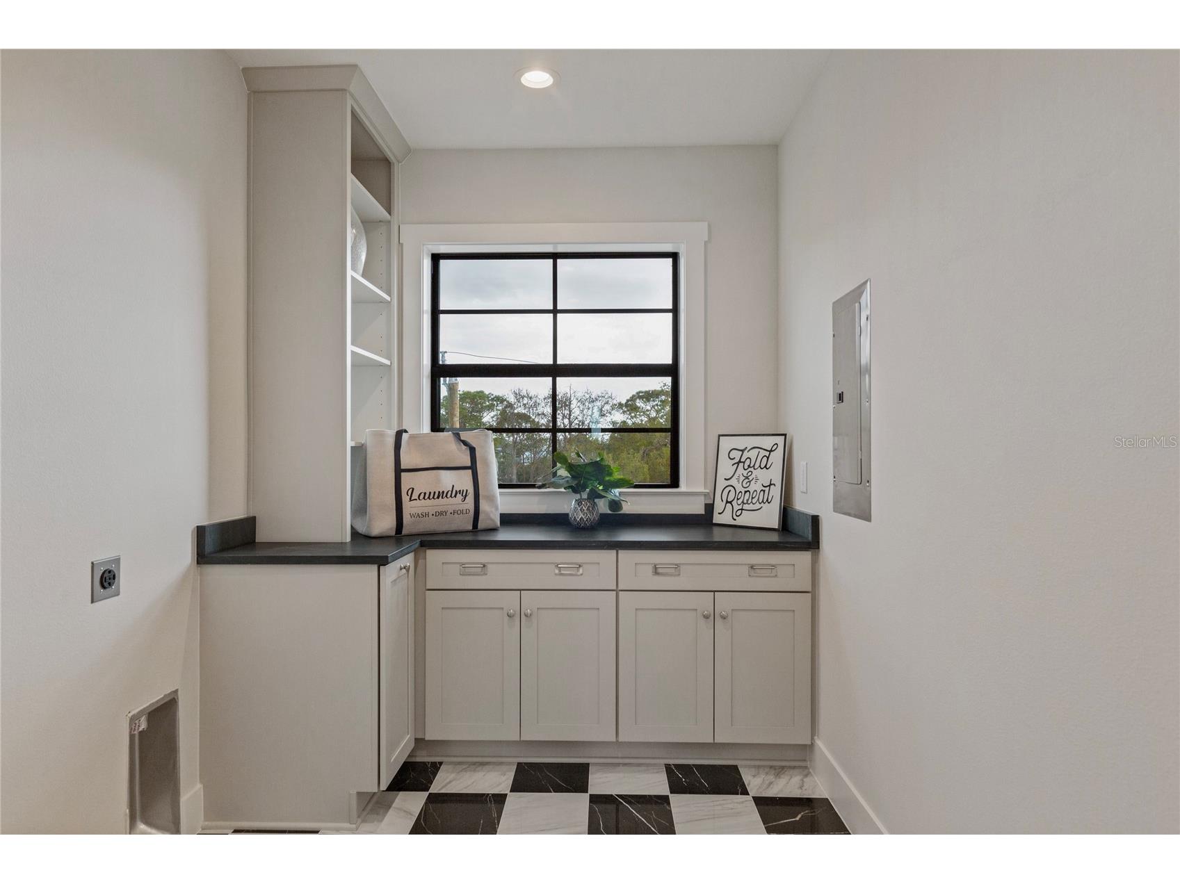 220 90th Avenue NE Saint Petersburg FL 33702 TB8423274 image59