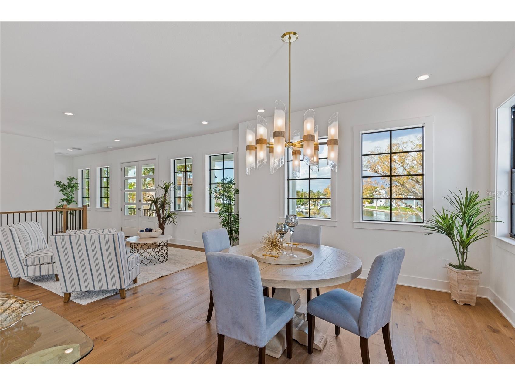 220 90th Avenue NE Saint Petersburg FL 33702 TB8423274 image6