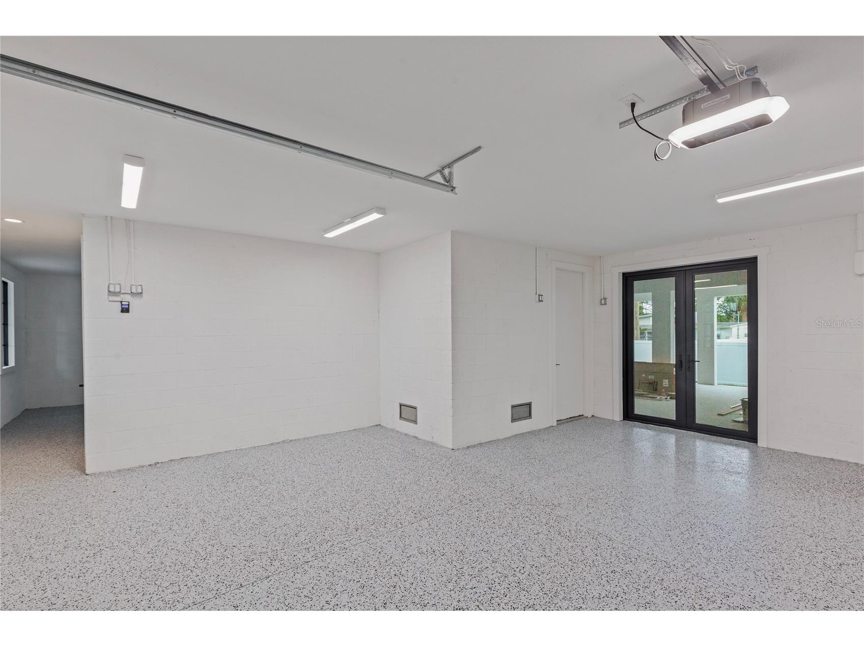 220 90th Avenue NE Saint Petersburg FL 33702 TB8423274 image62
