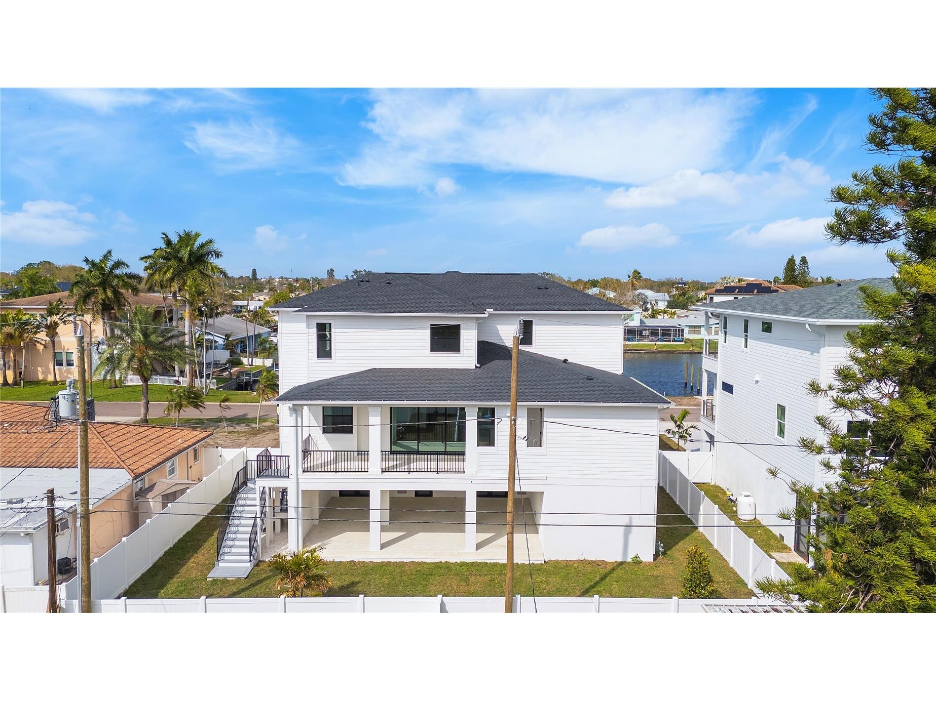 220 90th Avenue NE Saint Petersburg FL 33702 TB8423274 image67