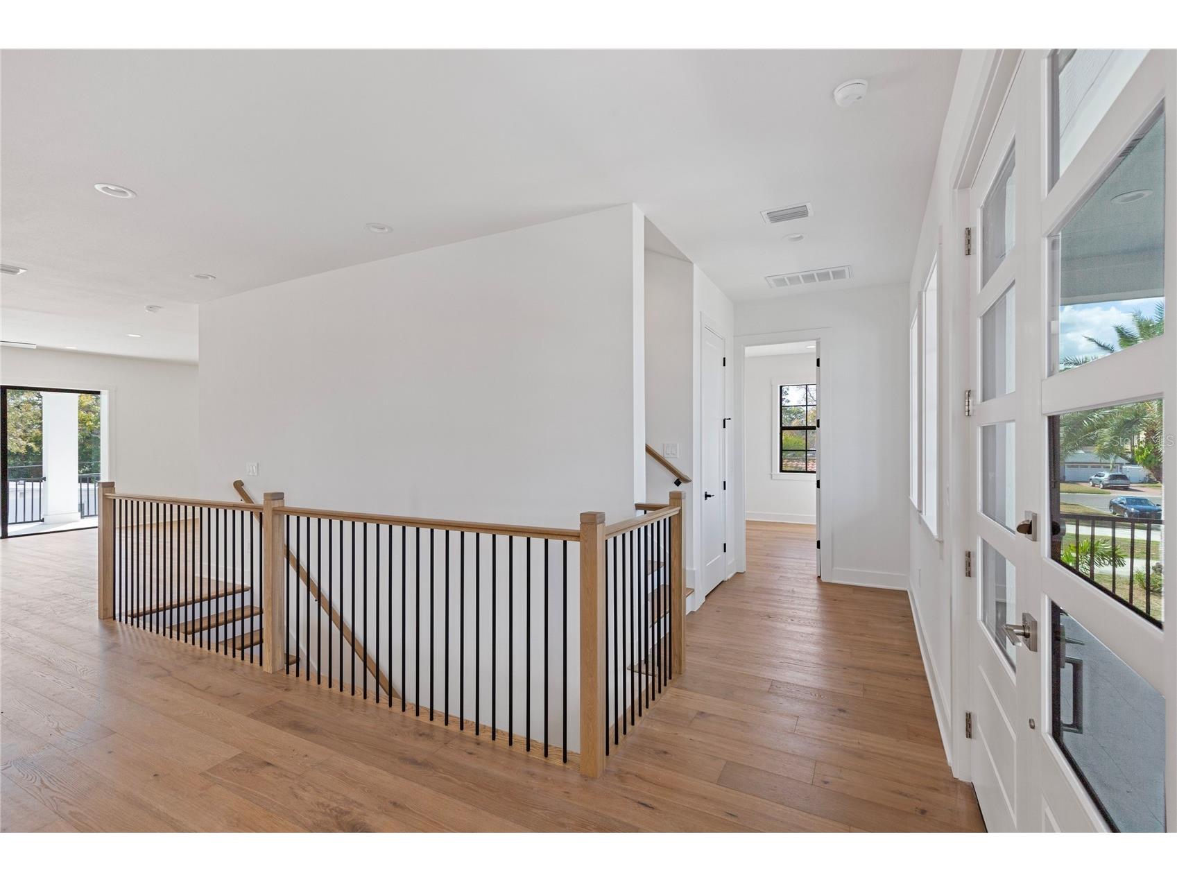220 90th Avenue NE Saint Petersburg FL 33702 TB8423274 image84