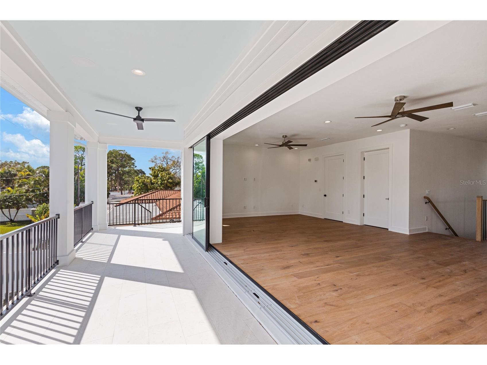 220 90th Avenue NE Saint Petersburg FL 33702 TB8423274 image85