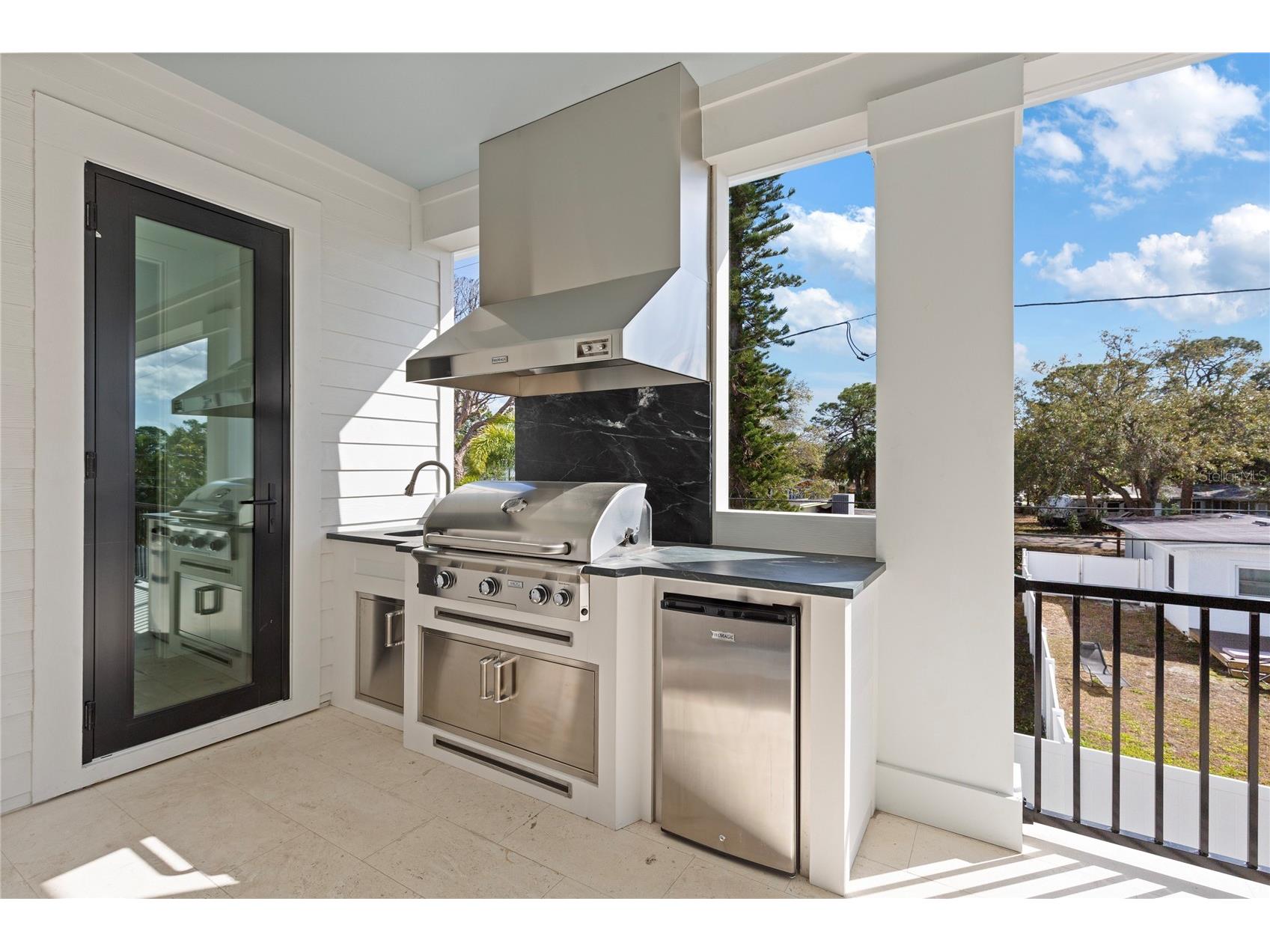 220 90th Avenue NE Saint Petersburg FL 33702 TB8423274 image87