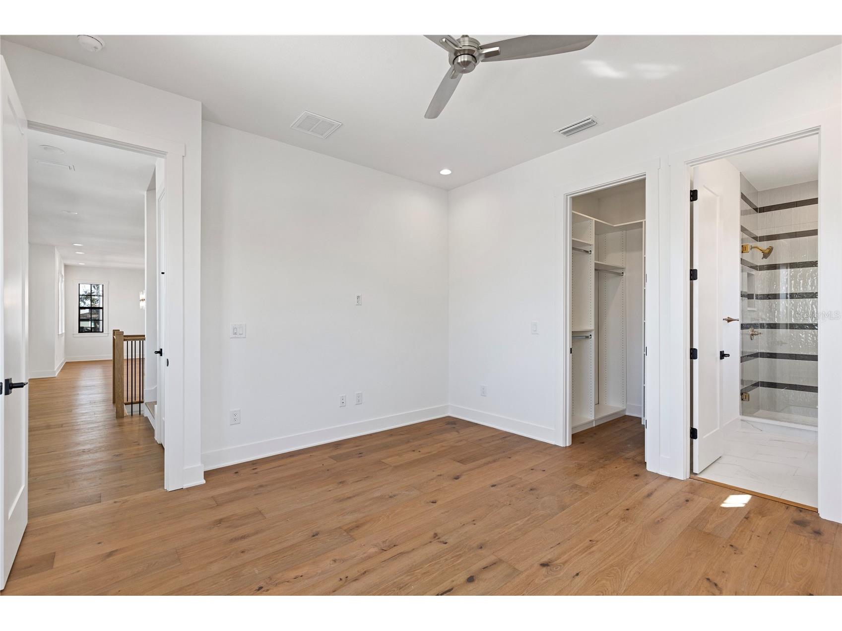 220 90th Avenue NE Saint Petersburg FL 33702 TB8423274 image90