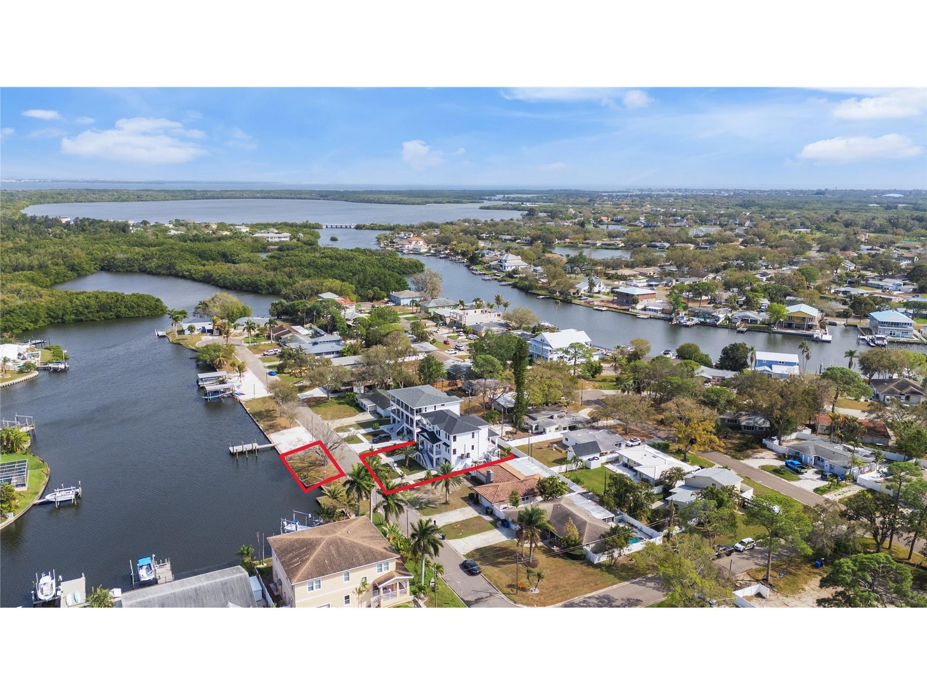 220 90th Avenue NE Saint Petersburg FL 33702 TB8523597 image1