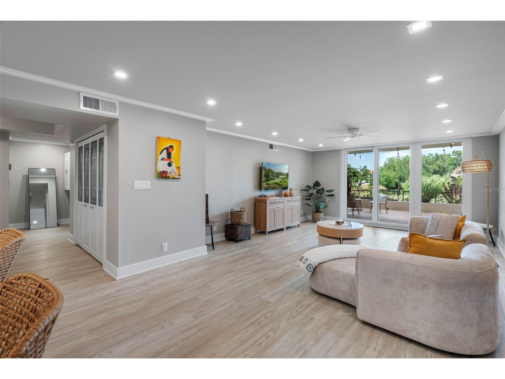 220 Belleview Boulevard #108 Belleair FL 33756 - HAROLD'S LAKE TB8505943 image2