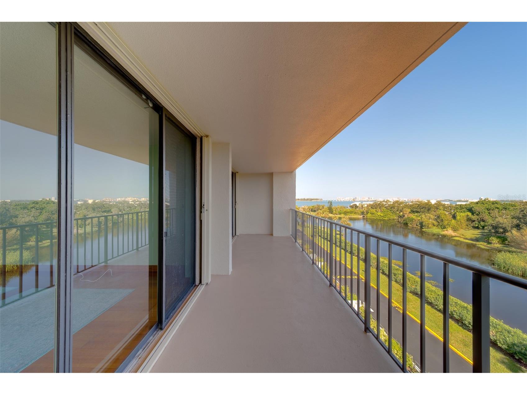 220 Belleview Boulevard #504 Belleair FL 33756 TB8440309 image1