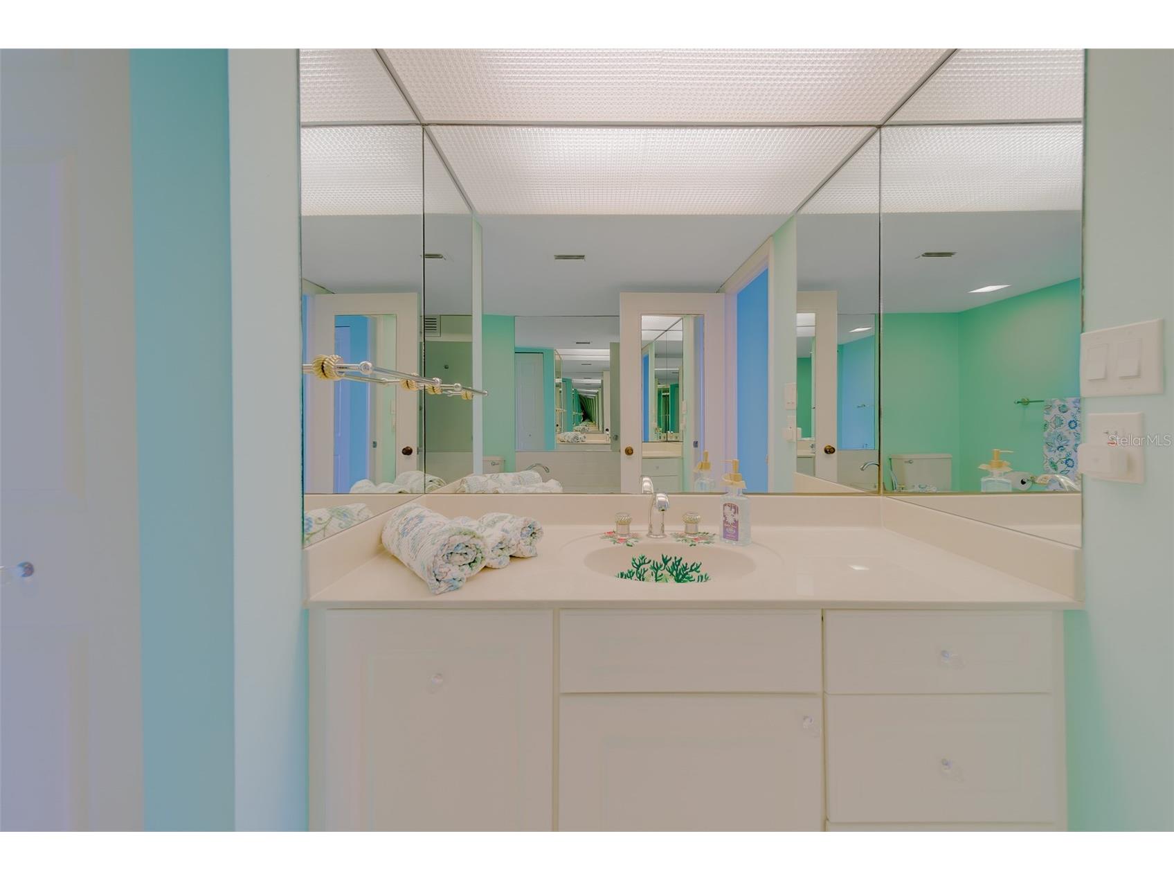 220 Belleview Boulevard #504 Belleair FL 33756 TB8440309 image27