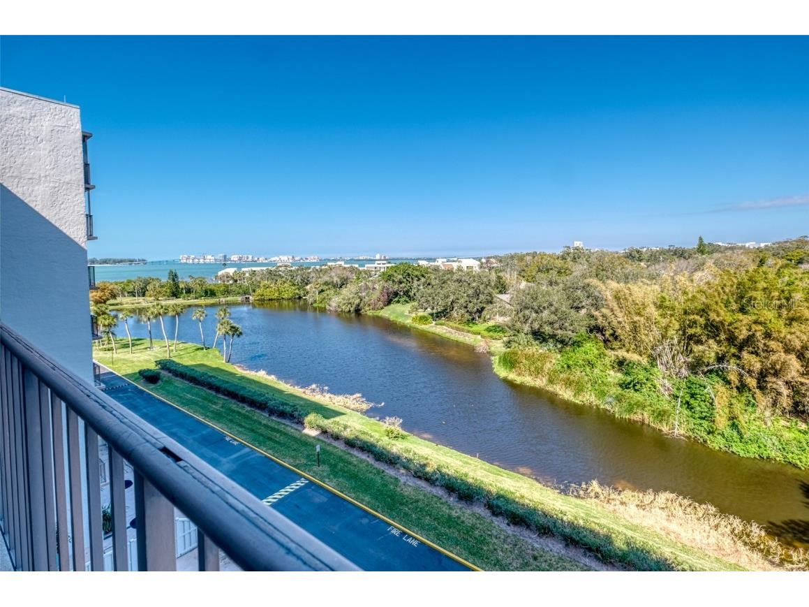 220 Belleview Boulevard #605 Belleair FL 33756 U8229302 image1