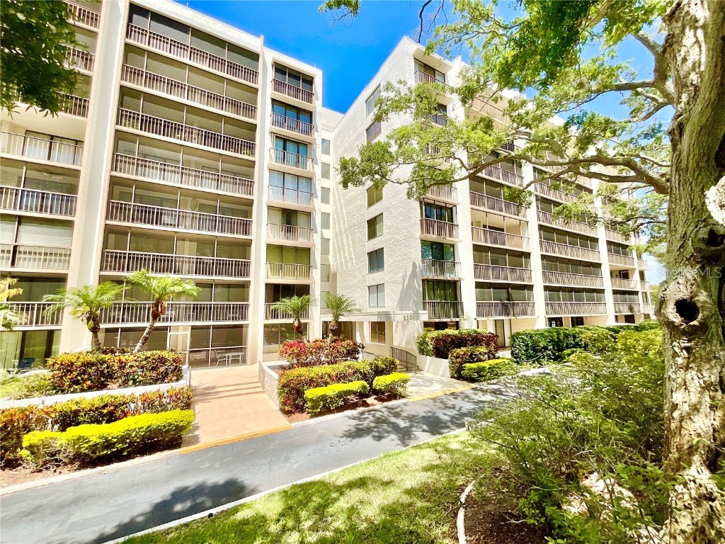 220 Belleview Boulevard #810 Belleair FL 33756 - GULF AND LAKE U8199344 image1