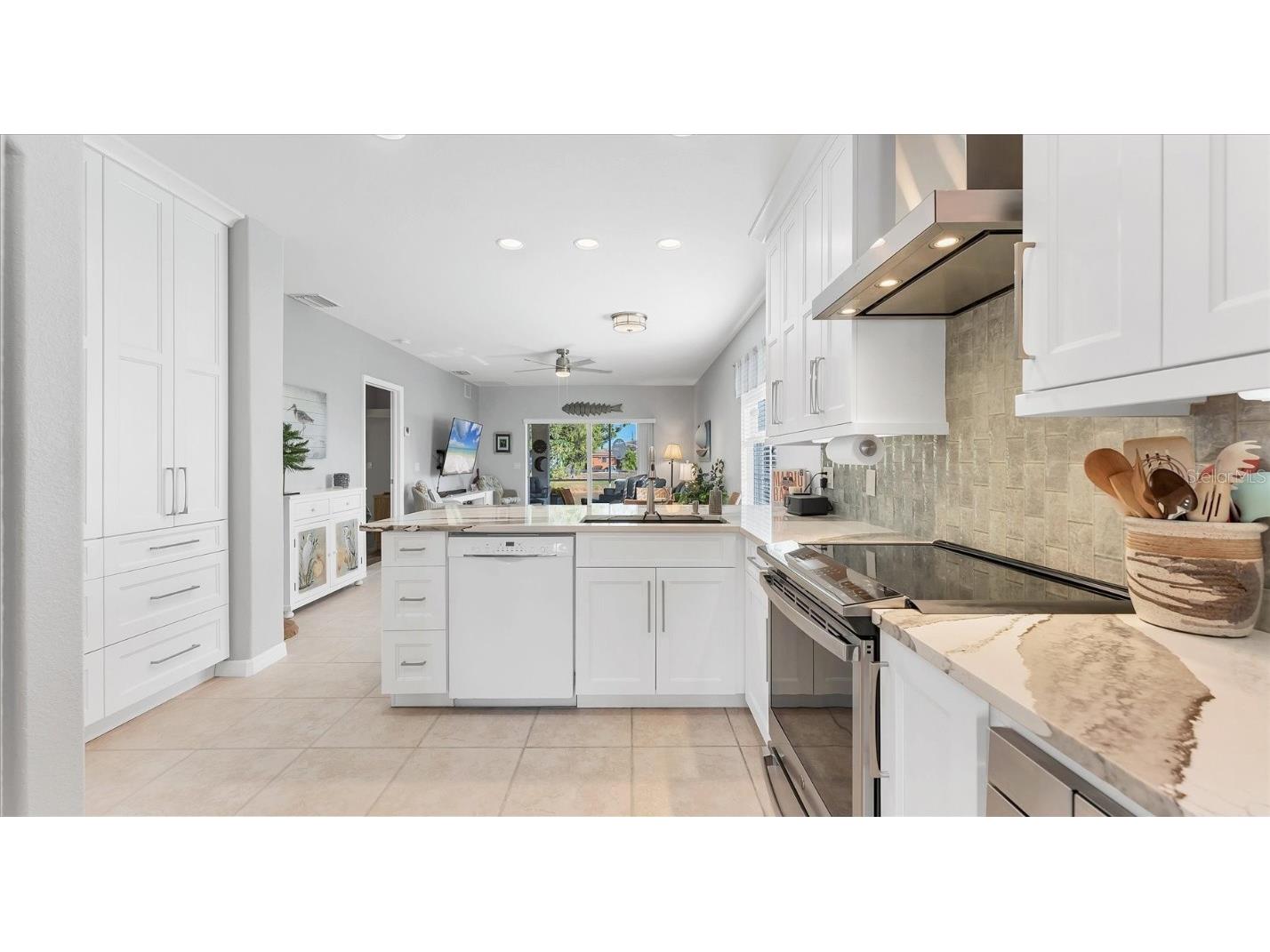 220 Boundary Boulevard W #220R Rotonda West FL 33947 - ROTONDA RIVER D6145121 image12