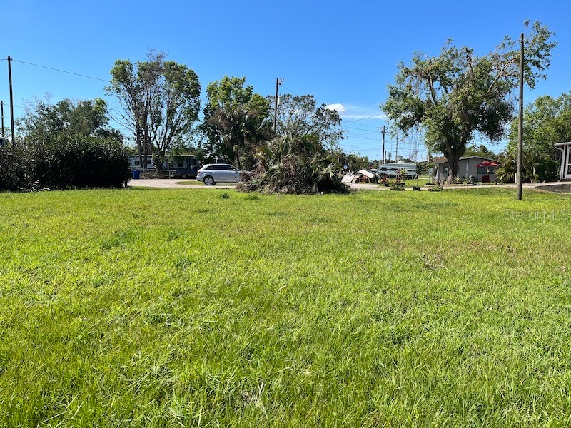 220 Brooks Court North Fort Myers FL 33917 U8180957 image1