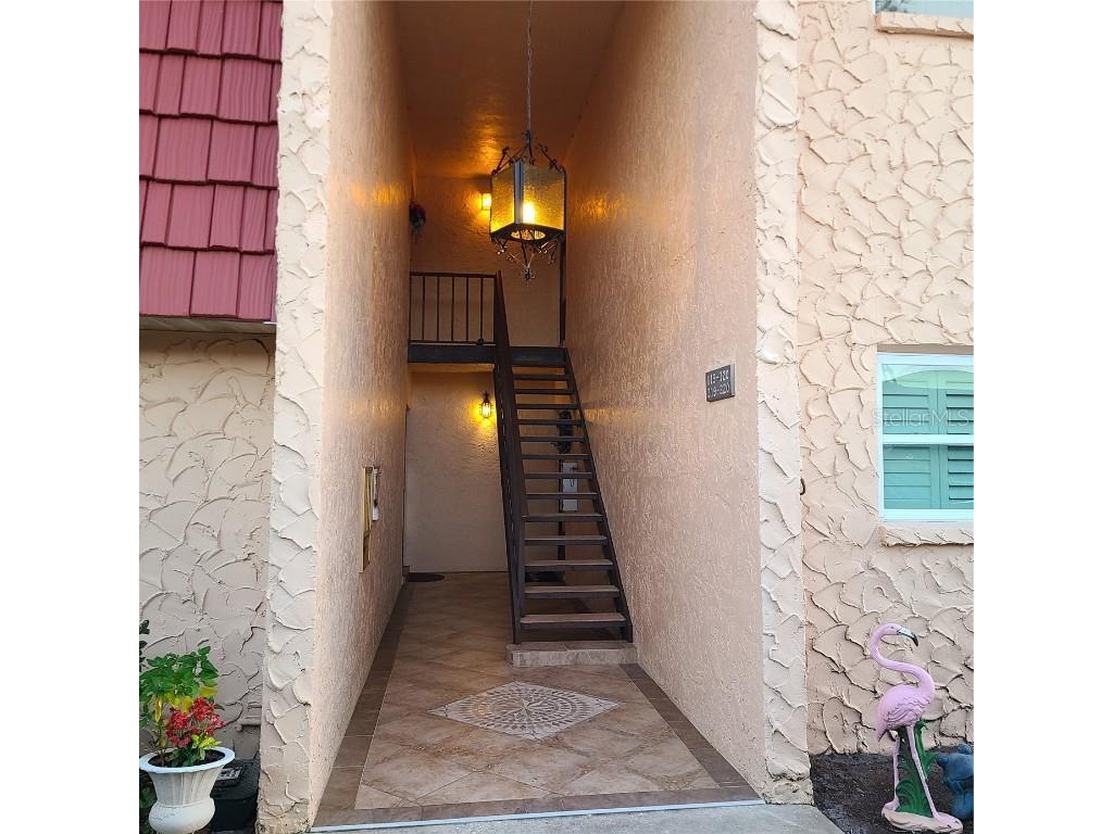 220 Buttonwood Circle #220 Seminole FL 33777 TB8445583 image2