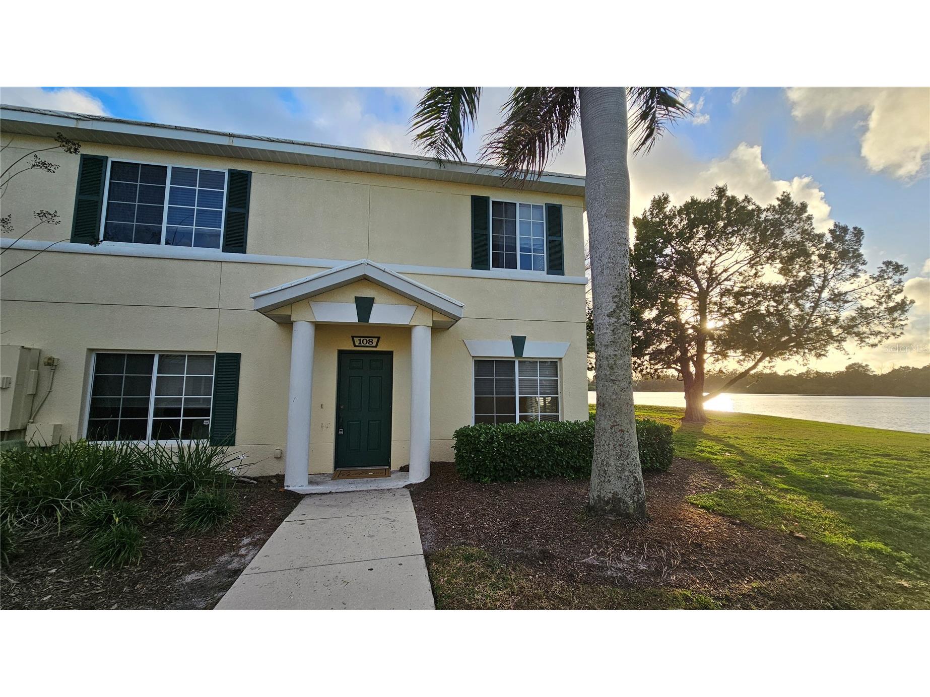 220 Cape Harbour Loop #108 Bradenton FL 34212 A4700935 image1