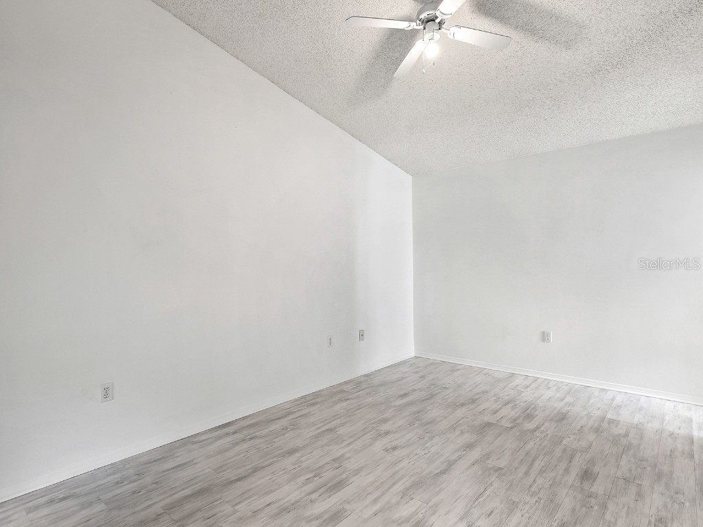 220 Chartley Court N Sarasota FL 34232 A4672308 image15