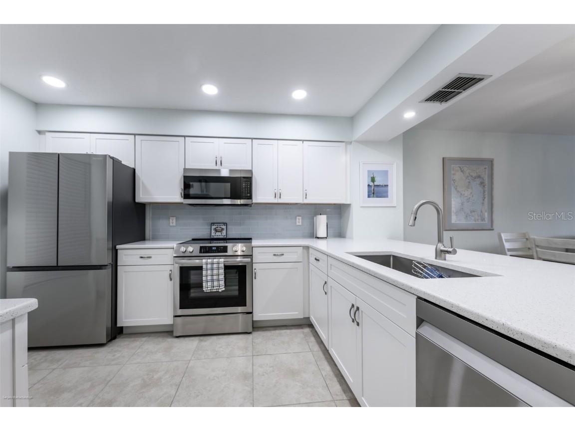 220 Coldeway Drive #112 Punta Gorda FL 33950 C7514305 image5