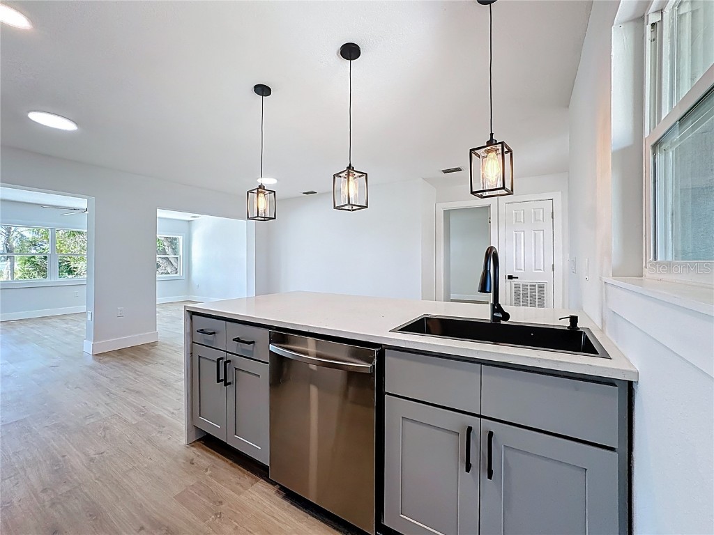 220 Domino Drive Orlando FL 32805 O6356965 image14