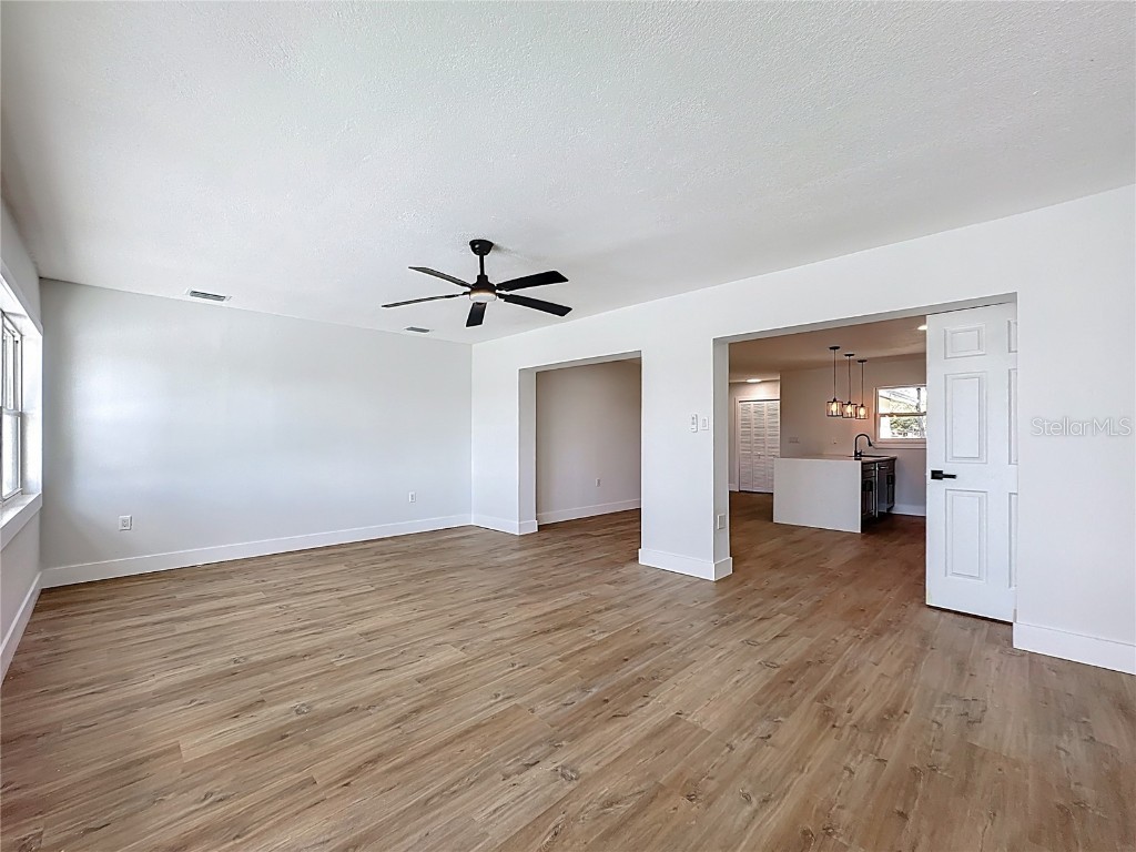 220 Domino Drive Orlando FL 32805 O6356965 image18