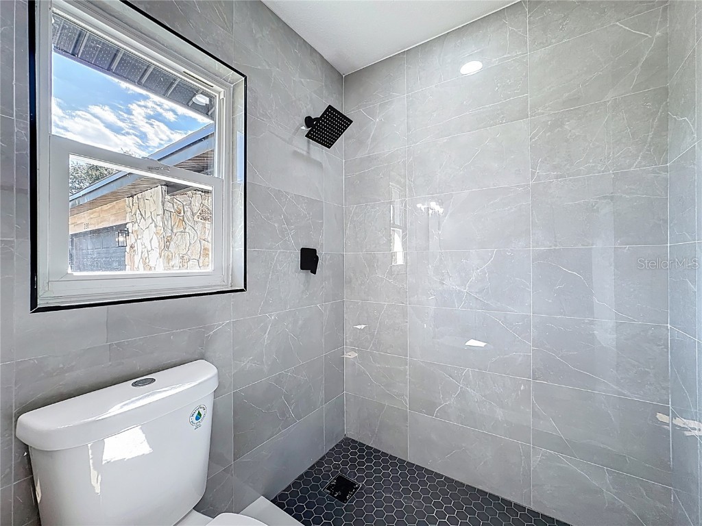 220 Domino Drive Orlando FL 32805 O6356965 image25