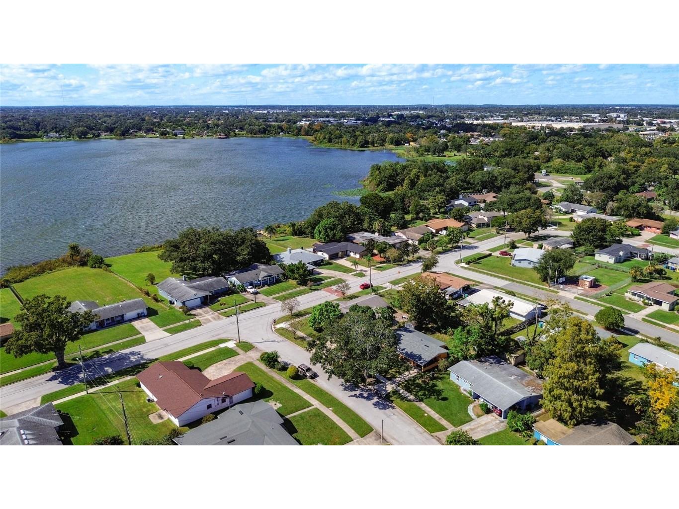 220 Domino Drive Orlando FL 32805 O6356965 image58