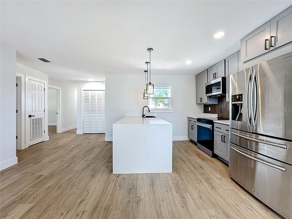 220 Domino Drive Orlando FL 32805 O6356965 image9