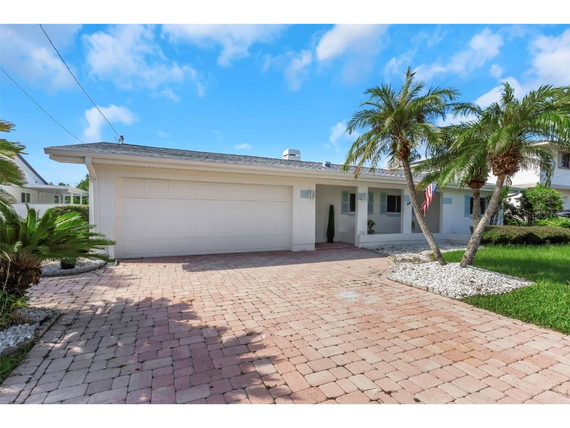 220 Driftwood Drive S Palm Harbor FL 34683 W7878564 image3