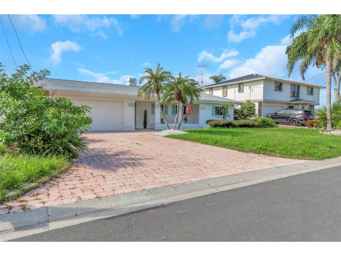220 Driftwood Drive S Palm Harbor FL 34683 W7878564 image4