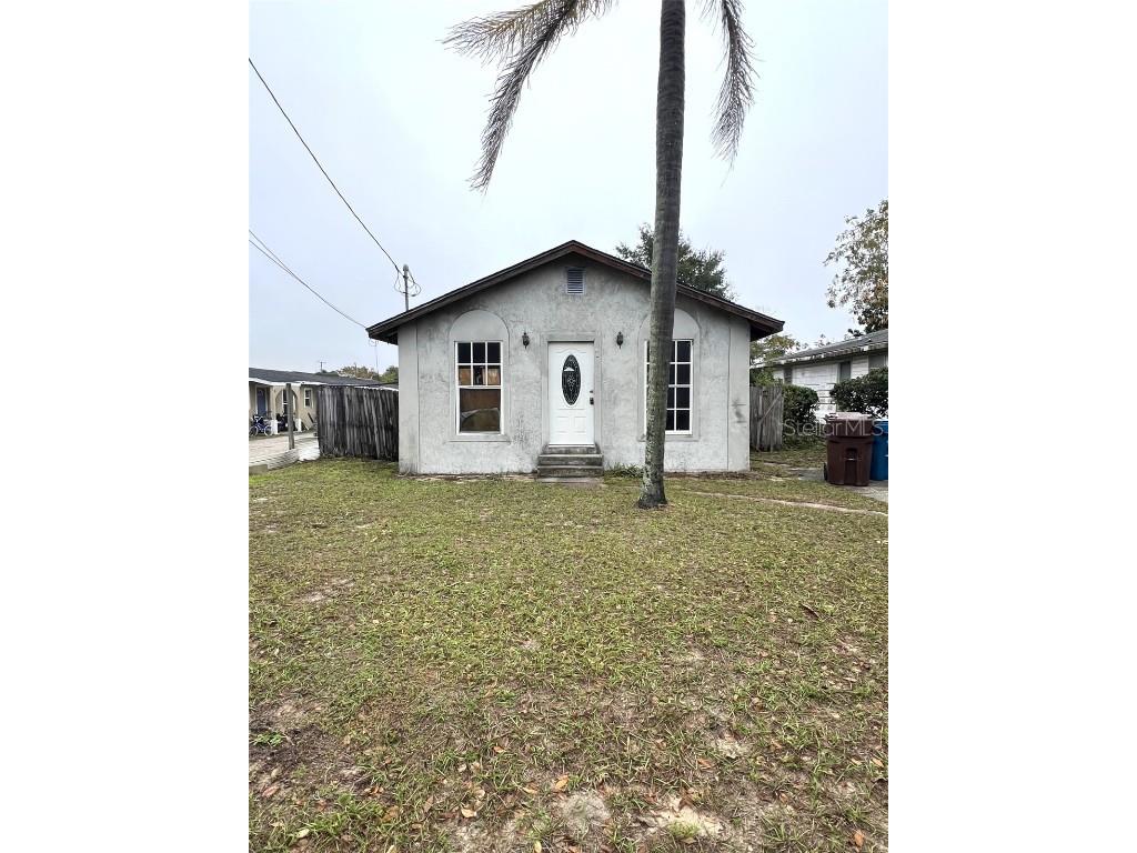 220 E Street Lake Wales FL 33853 P4928742 image1