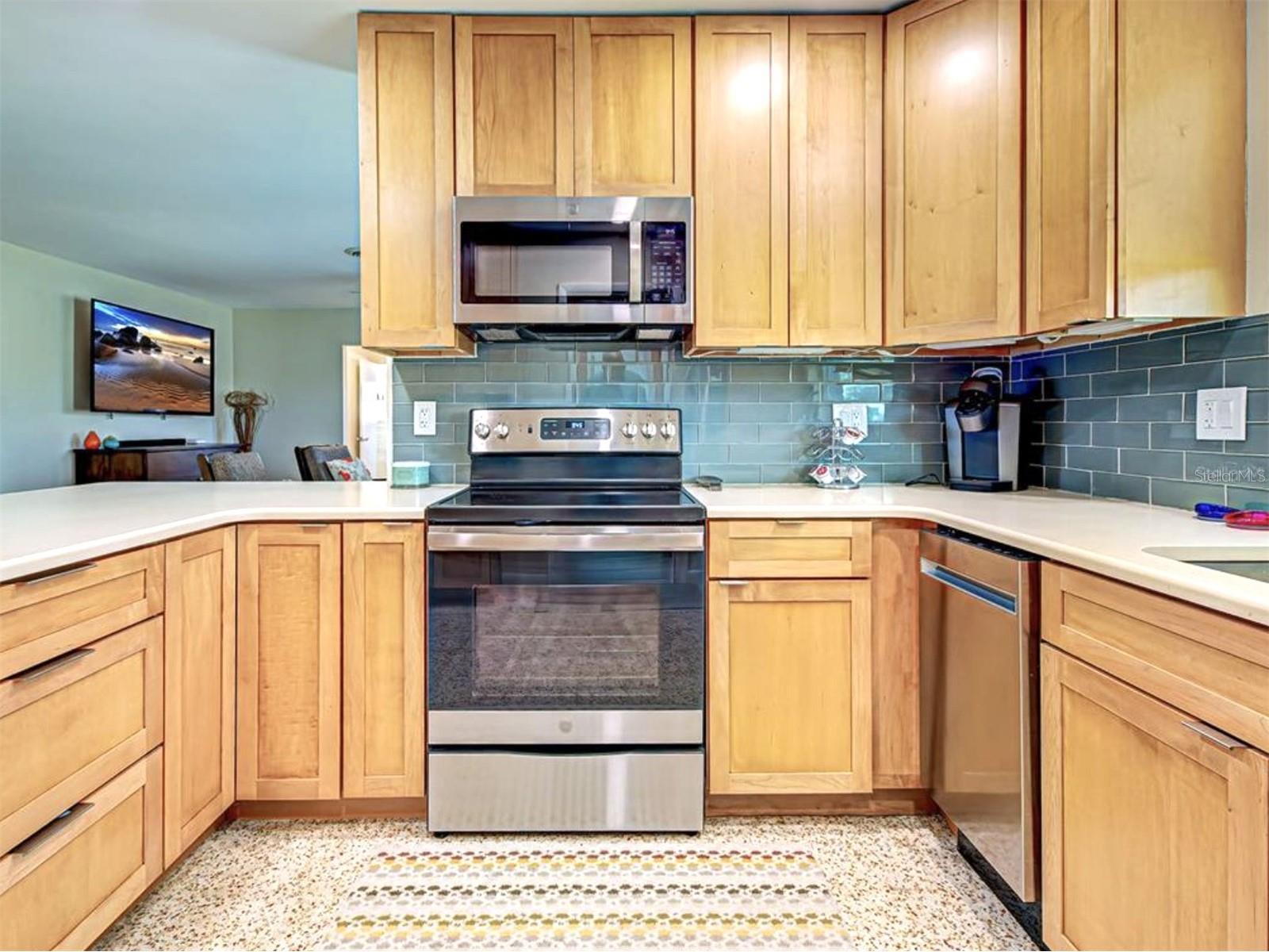 220 Glen Oak Road Venice FL 34293 N6143256 image2