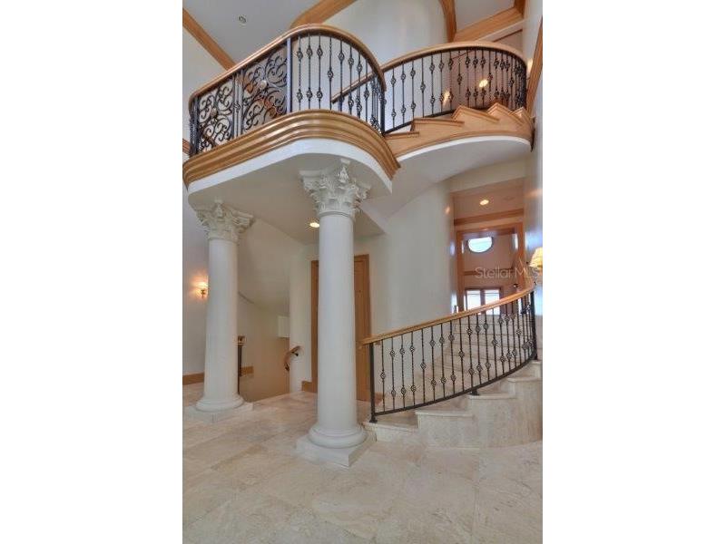 220 Gulf Boulevard #8 Belleair Beach FL 33786 TB8474498 image3