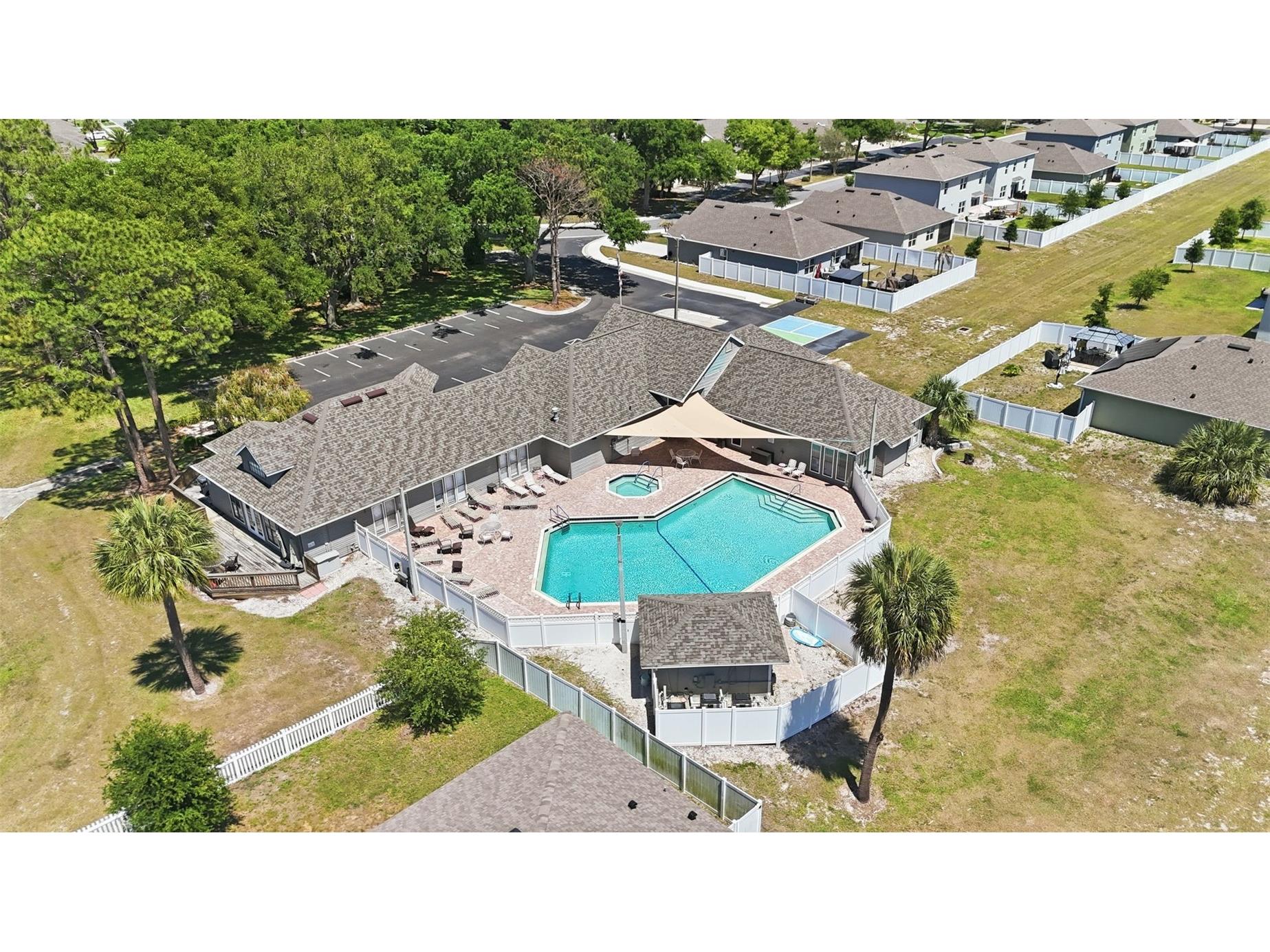 220 Juniper Way Tavares FL 32778 G5111216 image35