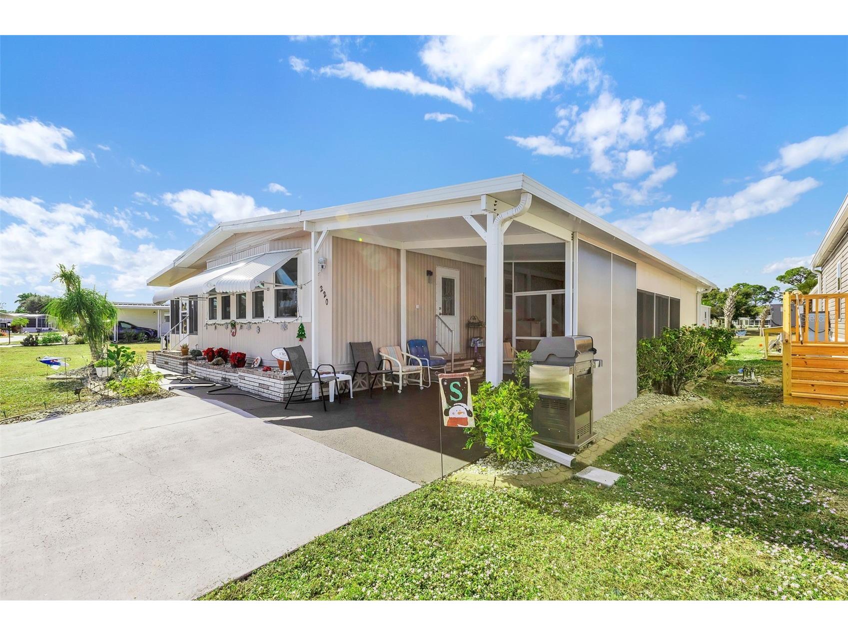220 La Rosas North Port FL 34287 TB8452818 image1
