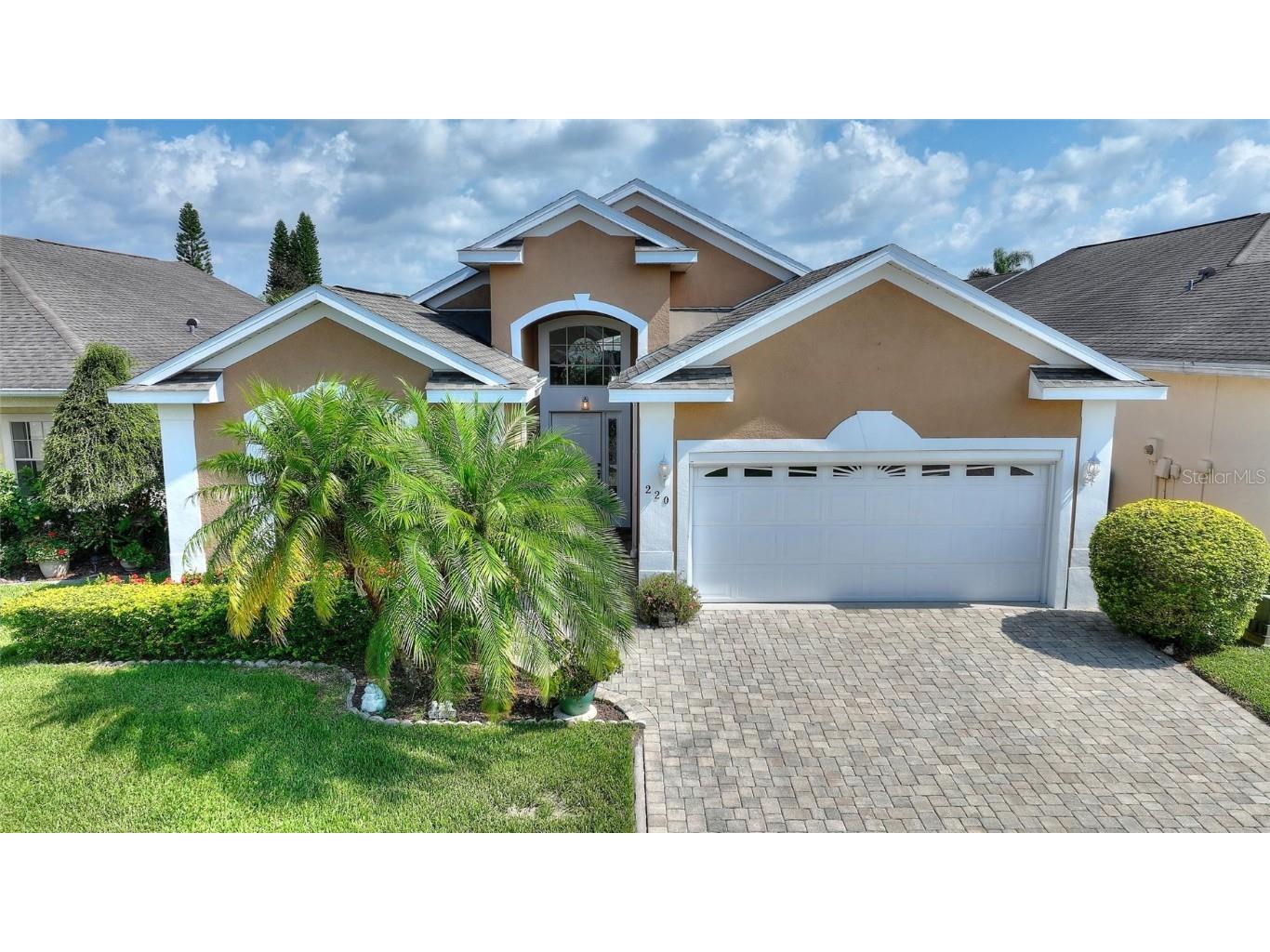 220 Lewis Dr Davenport FL 33837 S5110226 image1