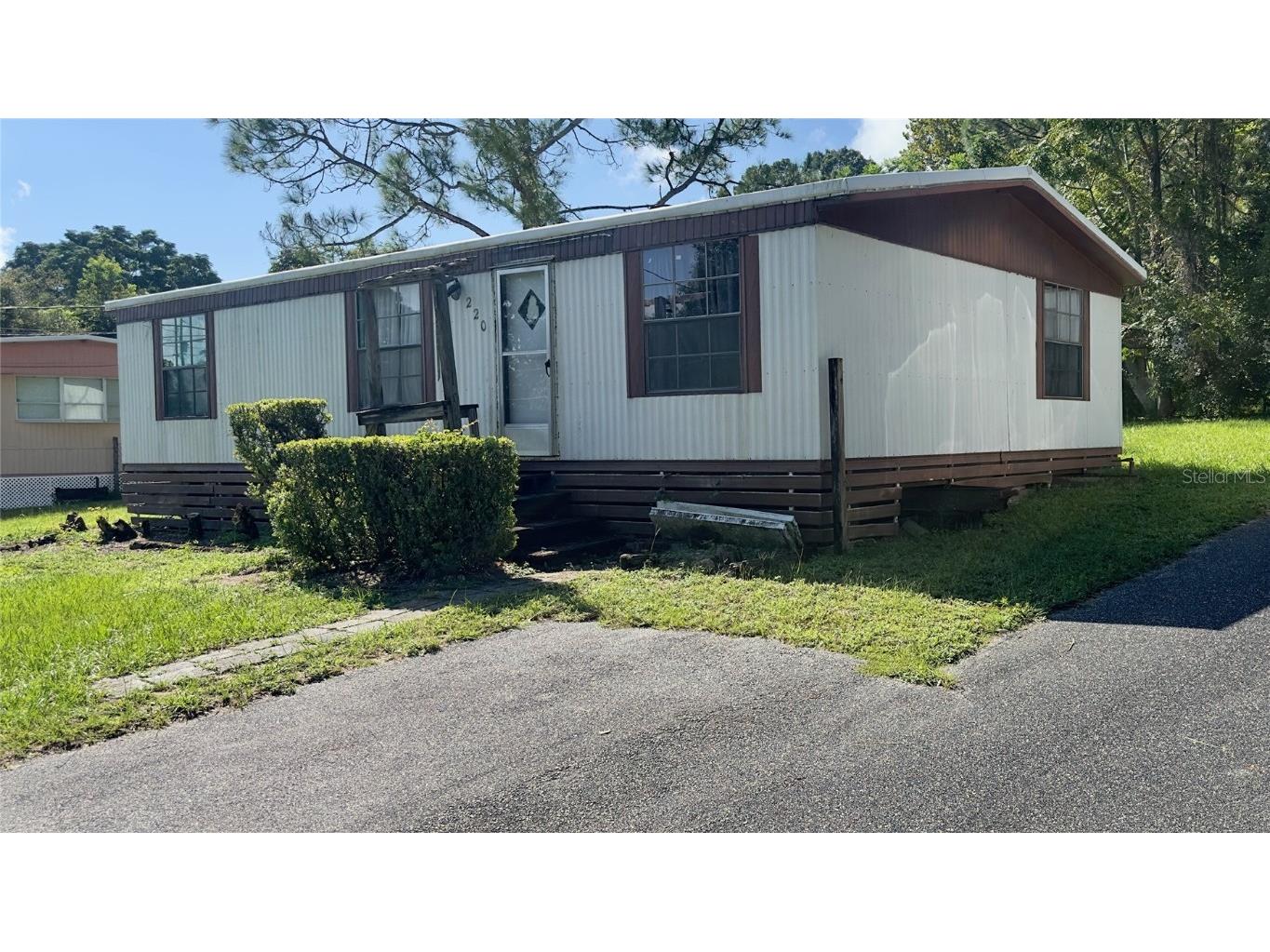 220 Longview Avenue Lady Lake FL 32159 G5086435 image1