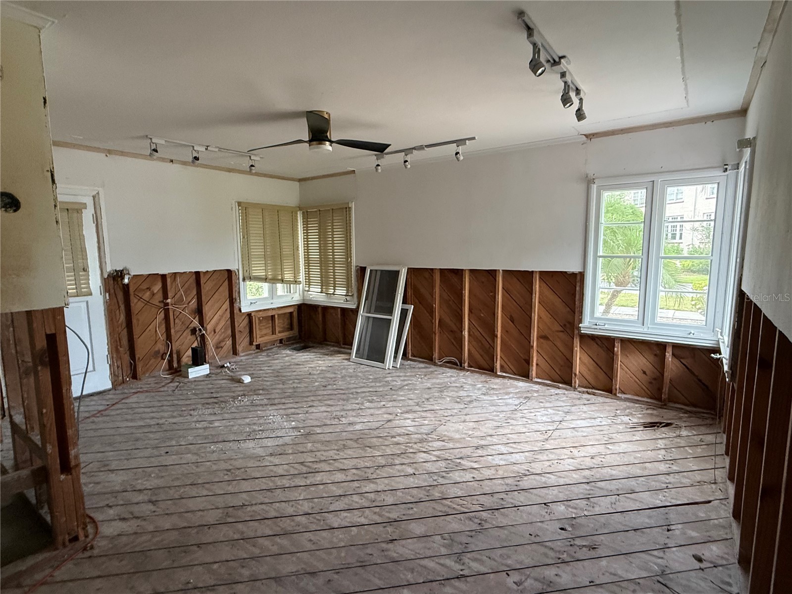 220 Lyndhurst Street Dunedin FL 34698 - ST. JOSEPHS SOUND TB8510442 image21