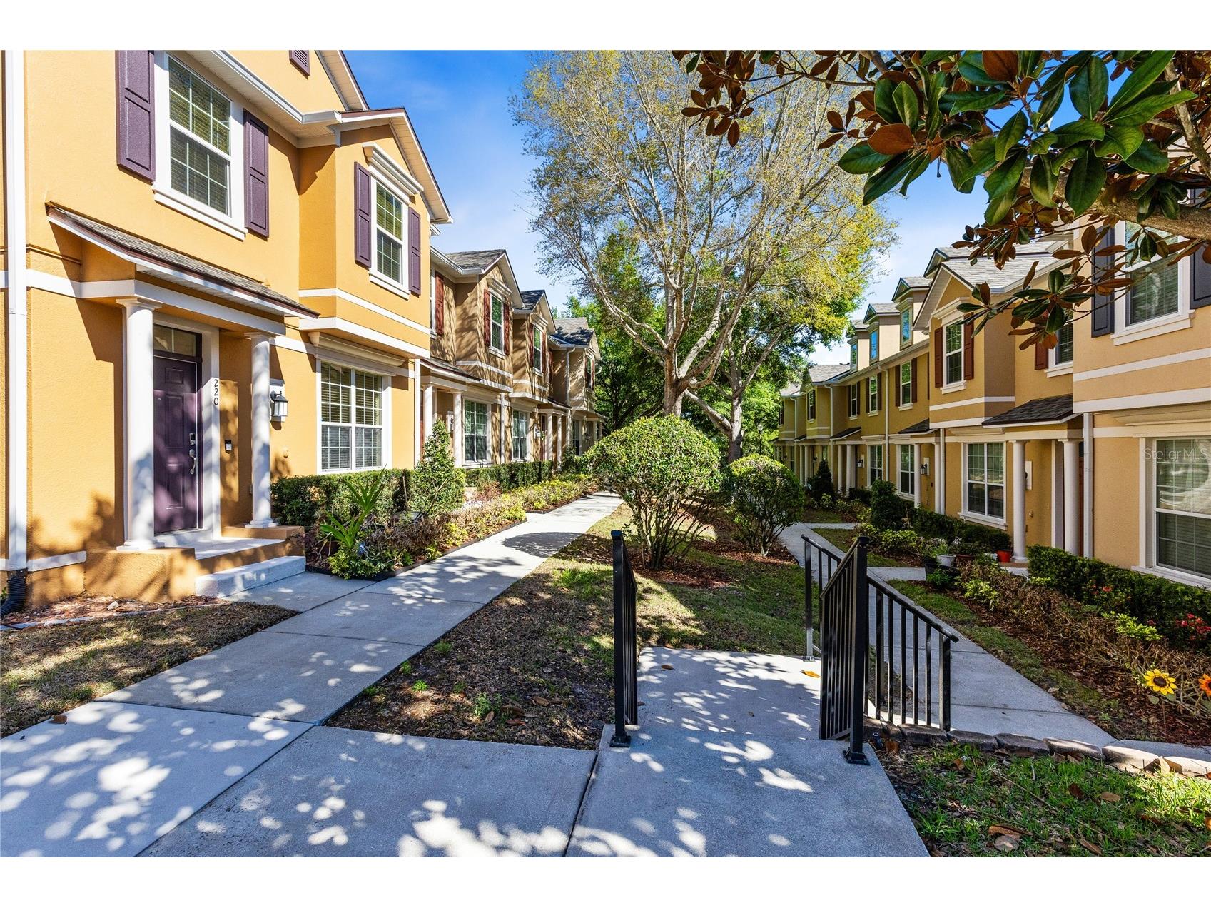 220 Maplebrook Drive Altamonte Springs FL 32714 O6393830 image1